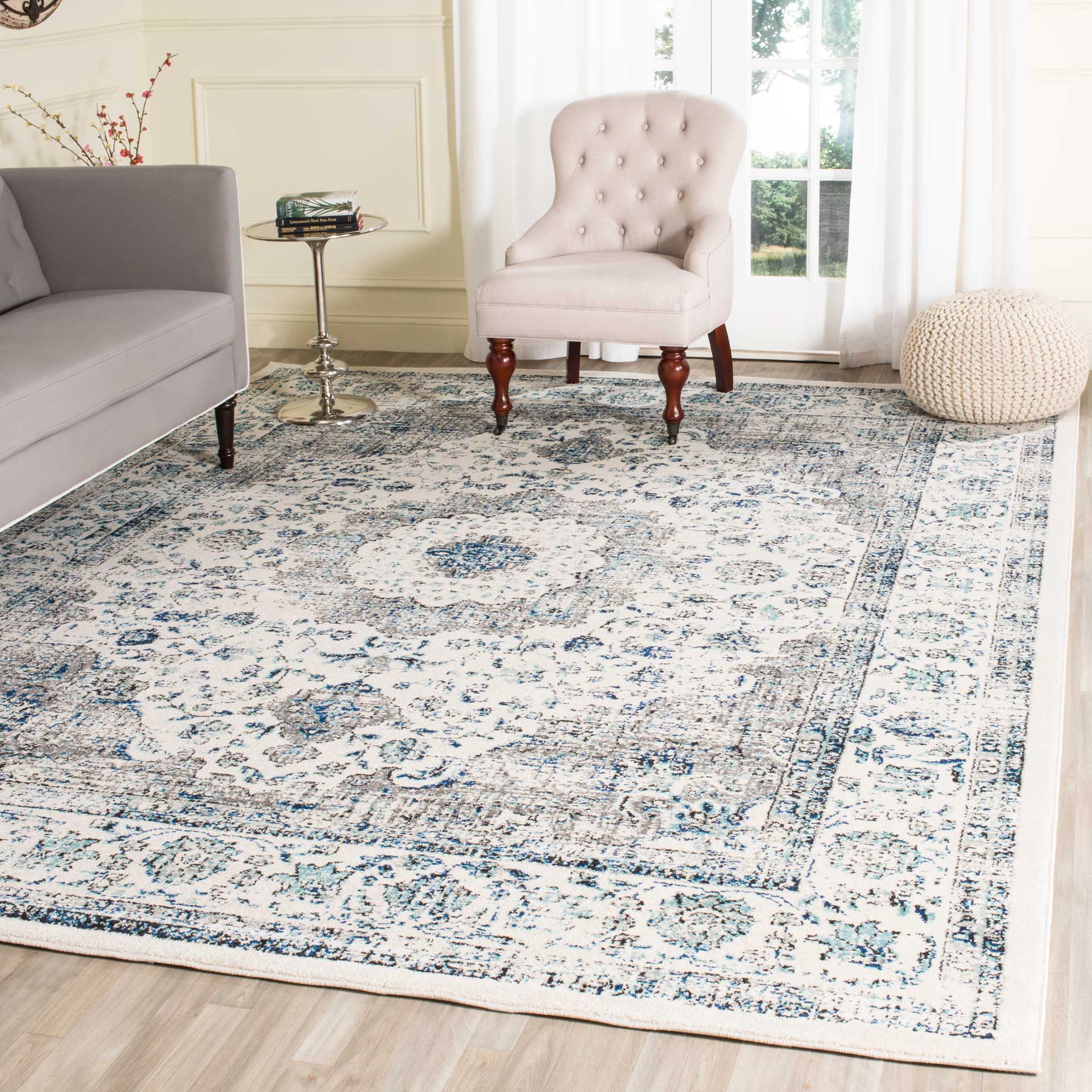 Evoke Medallion Gray/Ivory Area Rug - Image 10