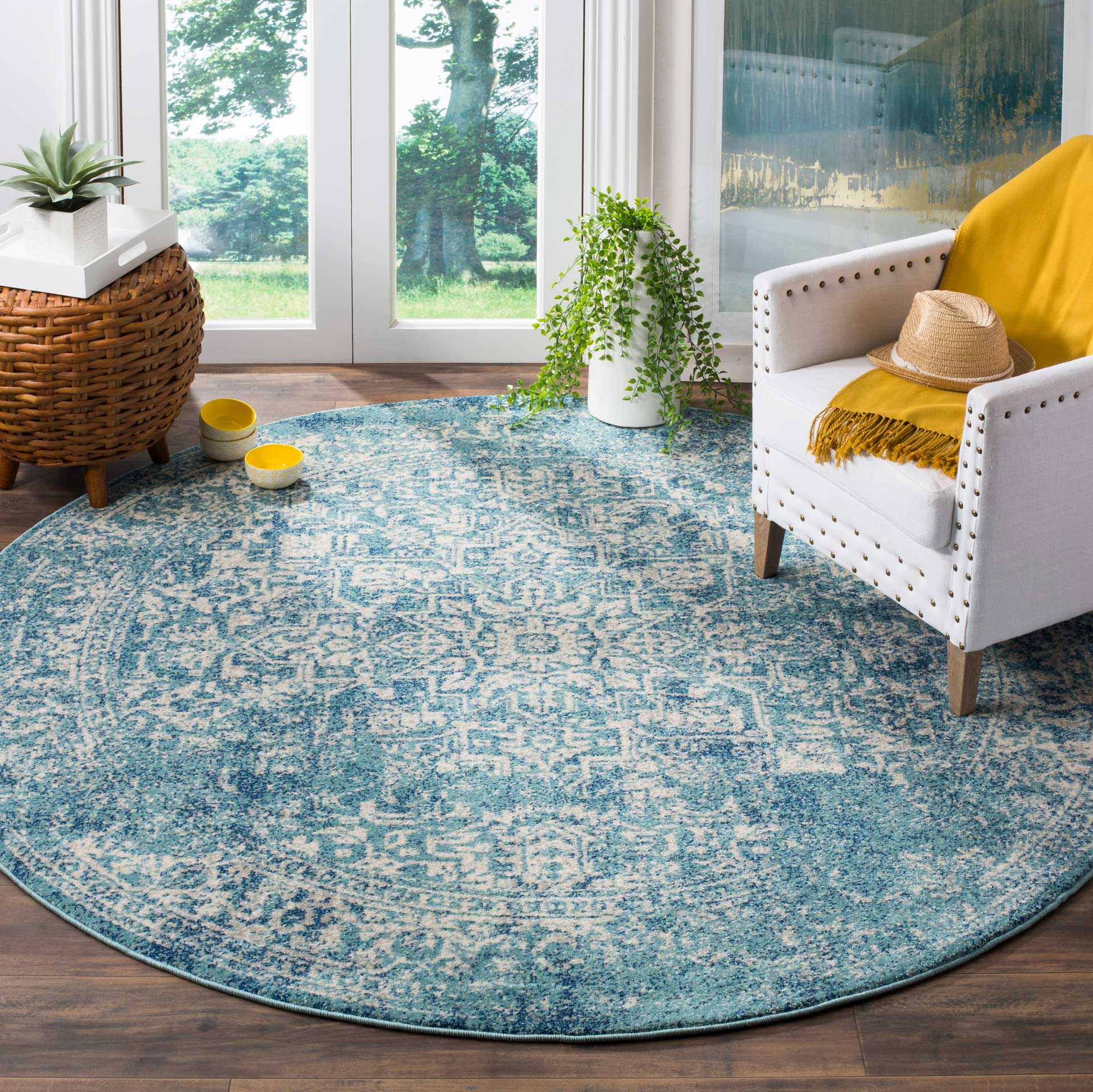 Evoke Oriental Blue/Ivory Round Rug - Image 3