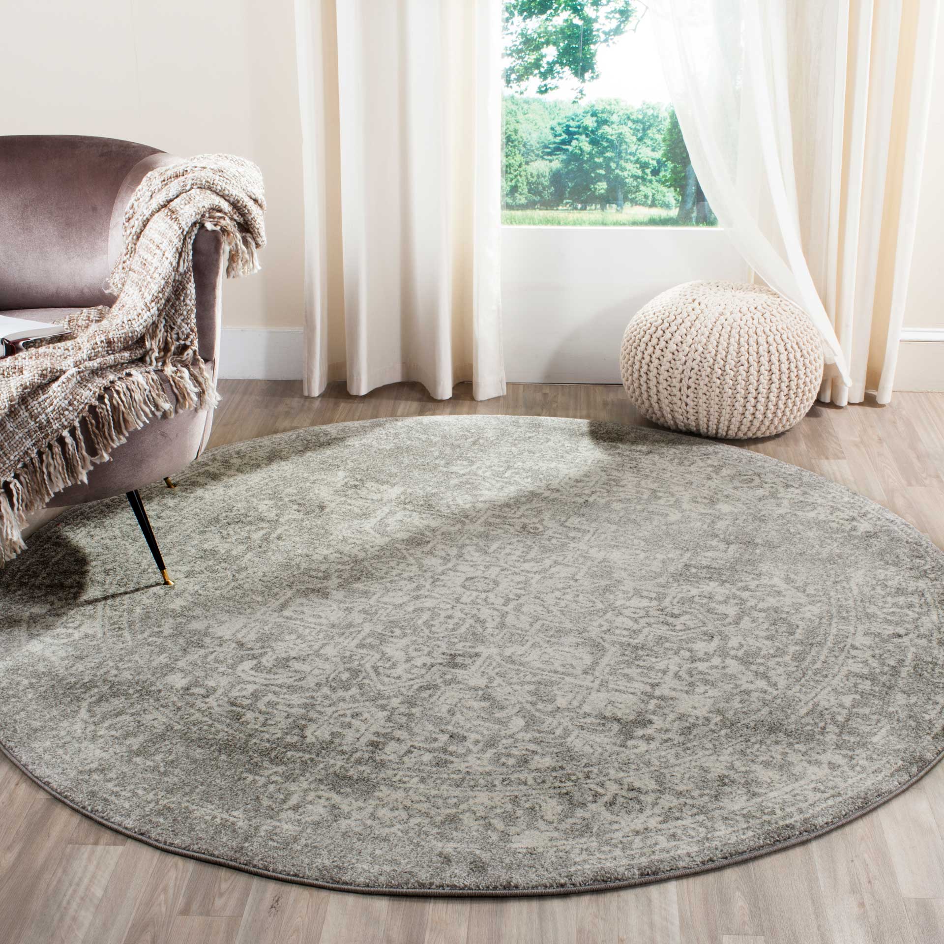 Evoke Oriental Silver/Ivory Round Rug - Image 3
