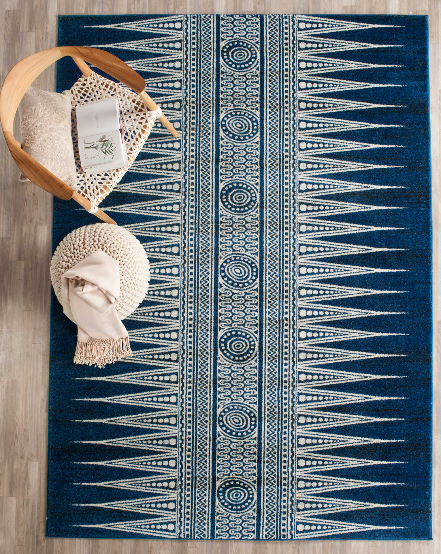 Evoke Tribal Royal/Ivory Area Rug - Image 12