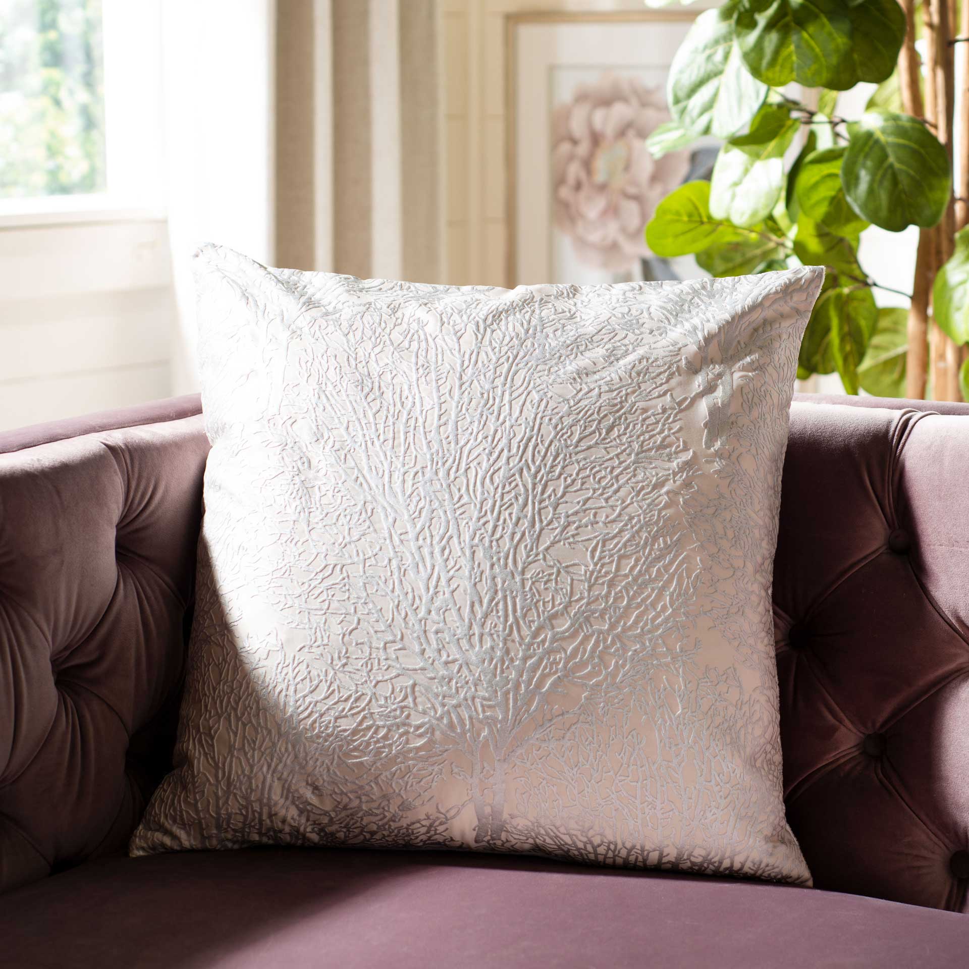 Gale Pillow White/Silver - Image 4