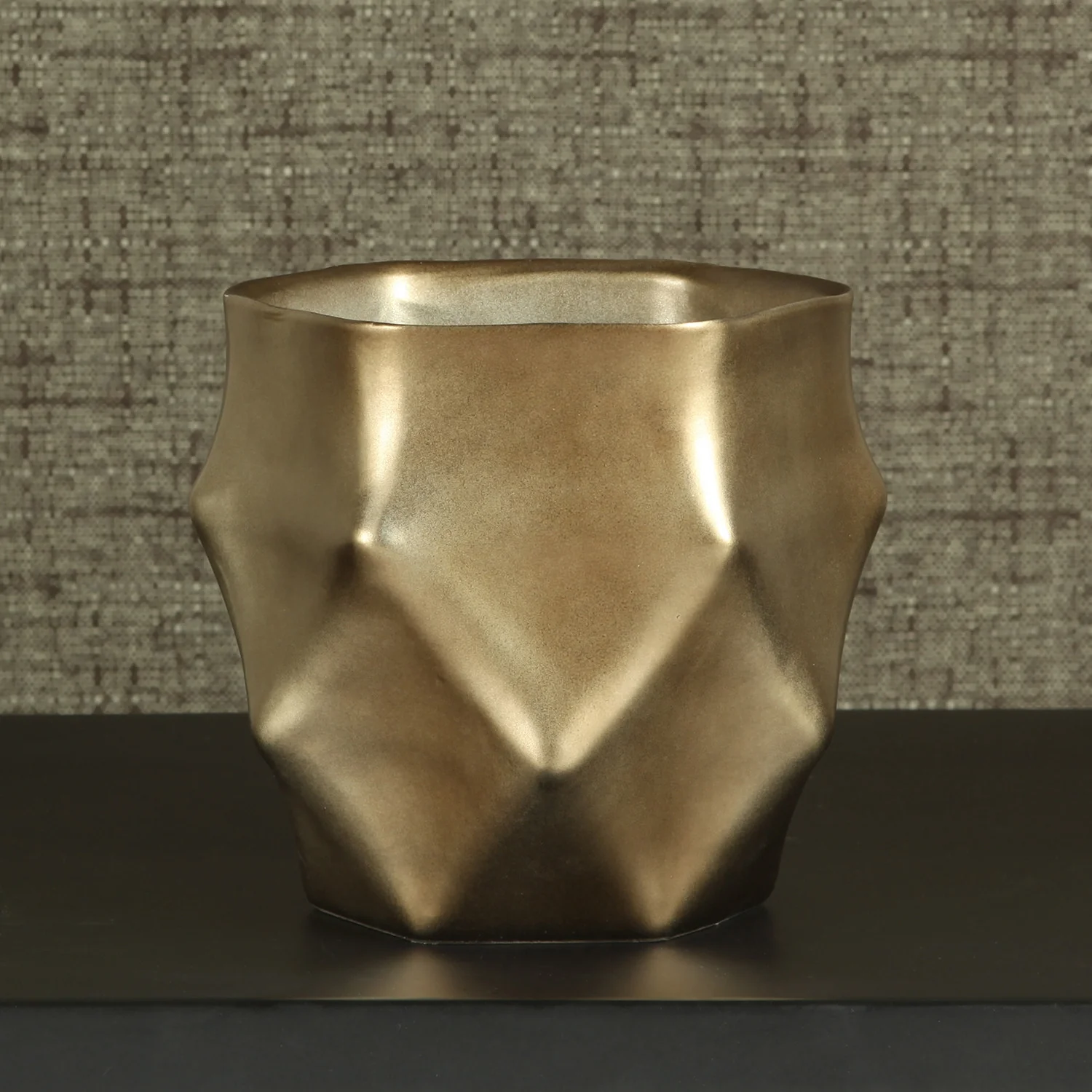 Gamma Ceramic Vase - Image 3