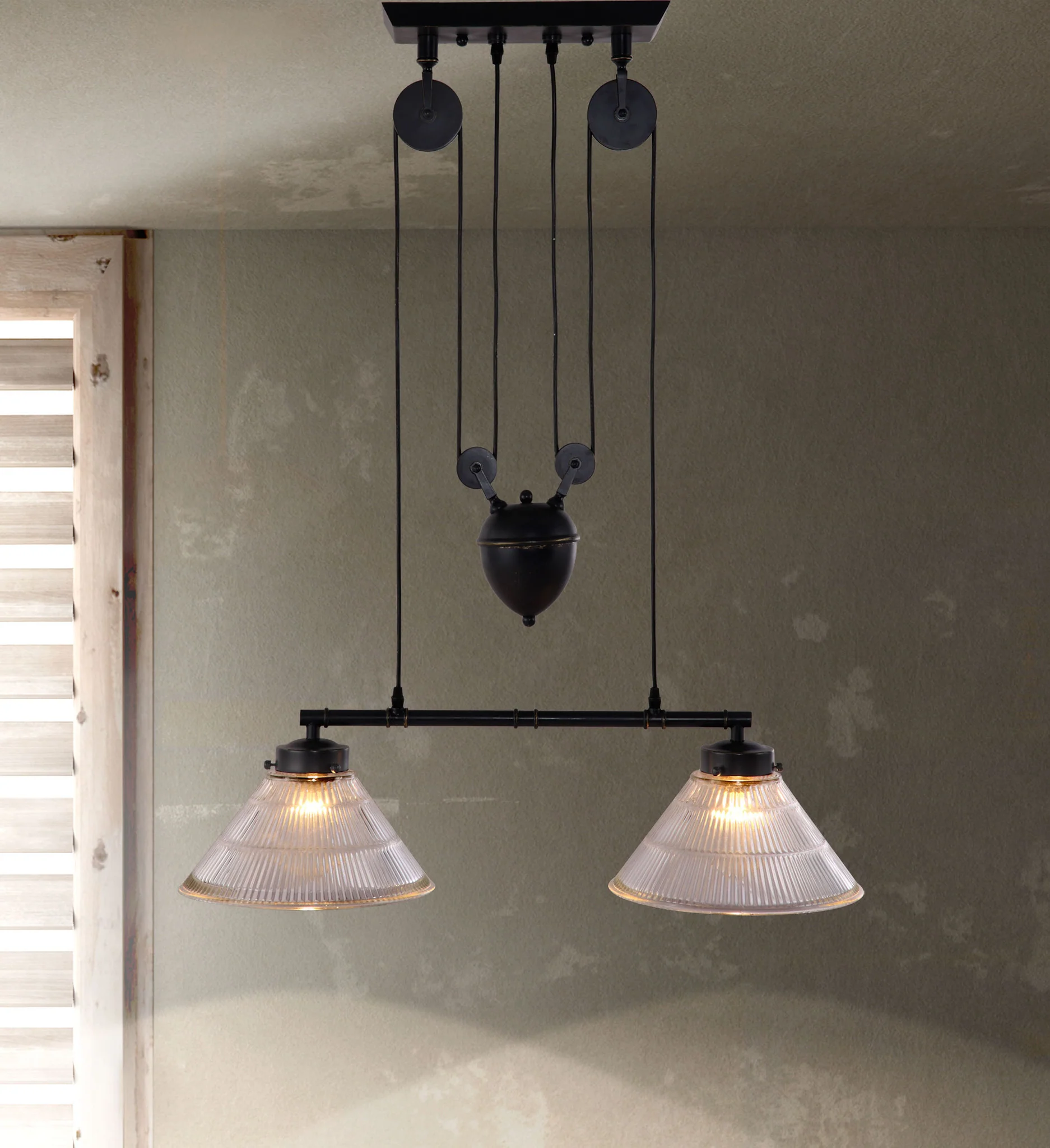 Geldrop Ceiling Lamp Antique Black Gold - Image 2