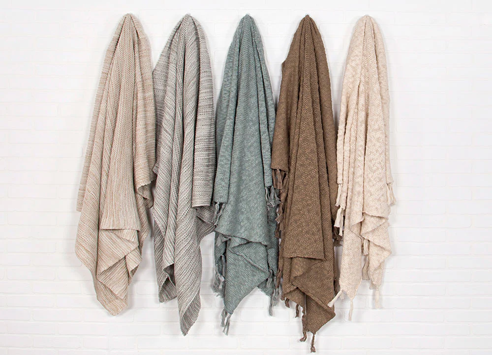 Gem Neutral Gray/Lily White Throw - Image 4