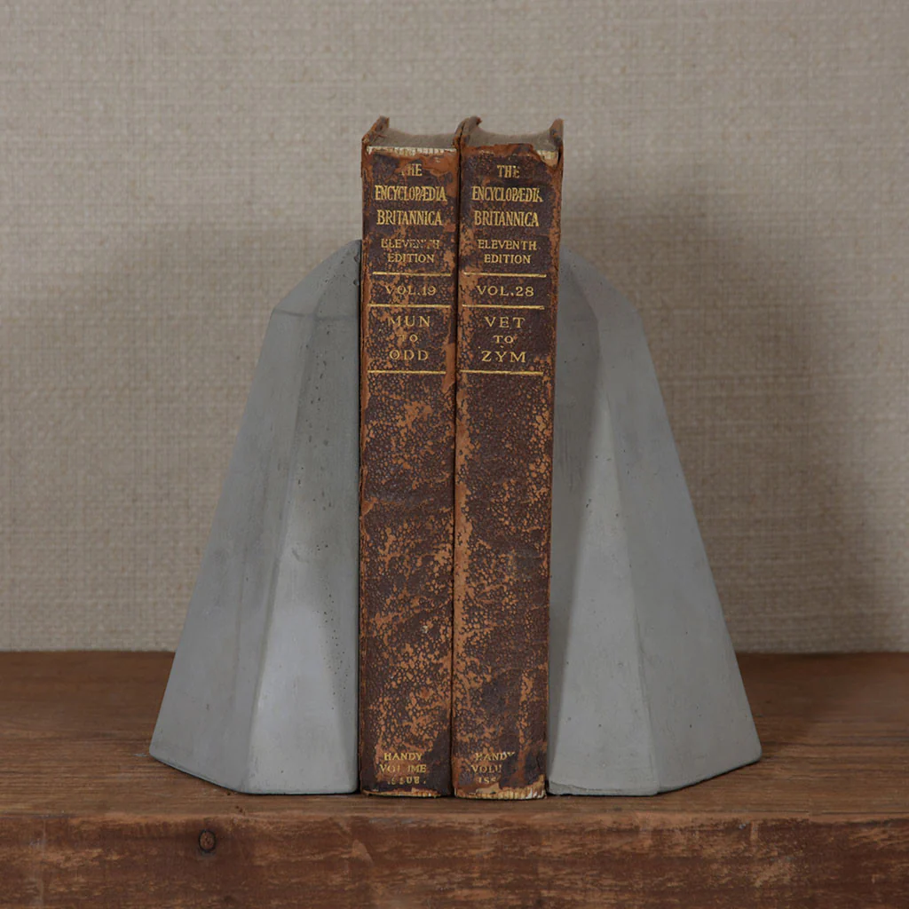 Geometric Cement Bookends Obelisk - Image 3