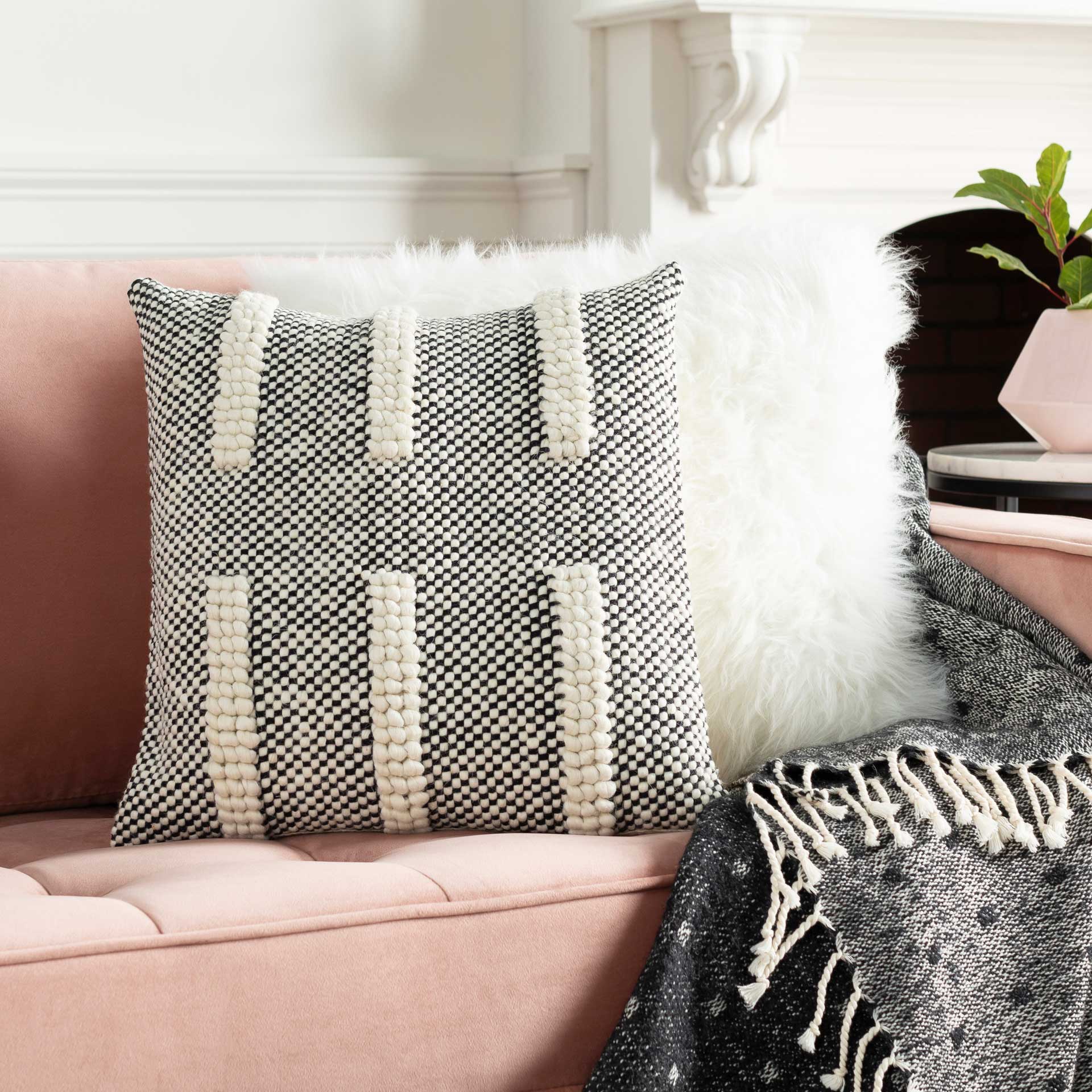 Hamdan Pillow Beige/Cream/Black - Image 3