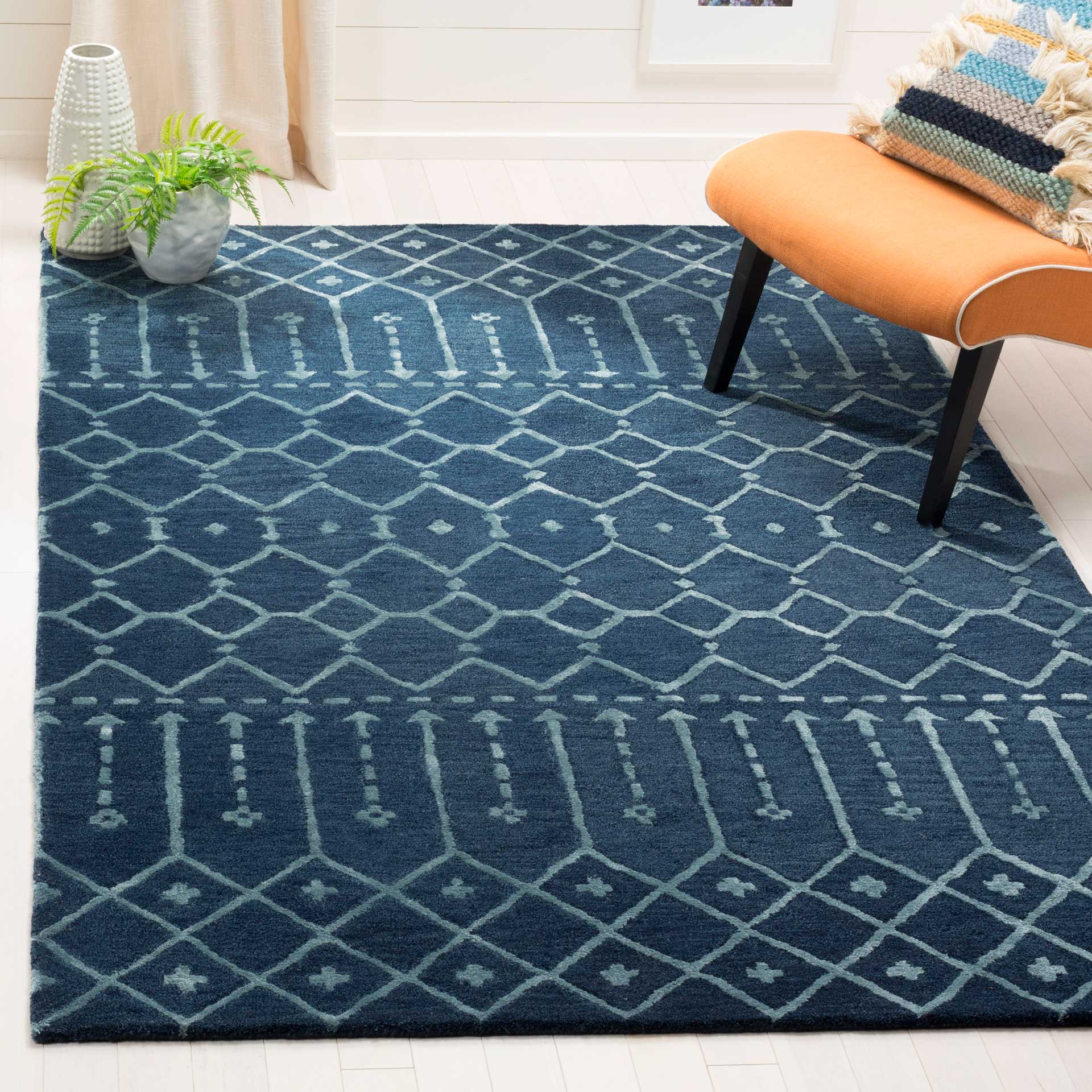 Himalaya Tribal Navy/Silver Area Rug - Image 4