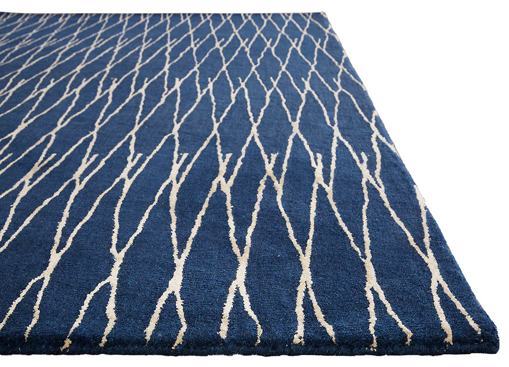 Hollis Beau Blue/White Area Rug - Image 3