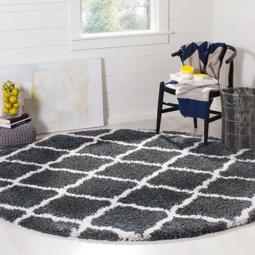 Hudson Shag Quatrefoil Dark Gray/Ivory Round Rug - Image 3
