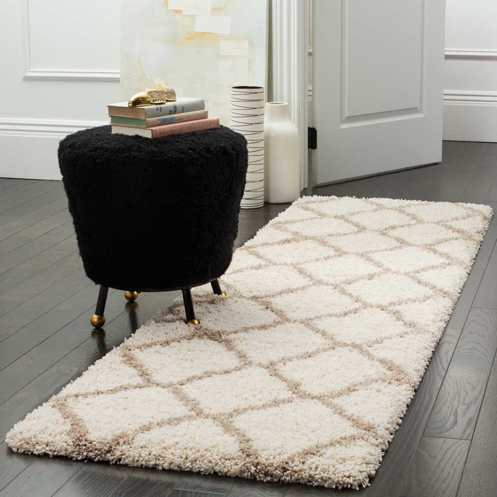 Hudson Shag Quatrefoil Ivory/Beige Runner Rug - Image 2