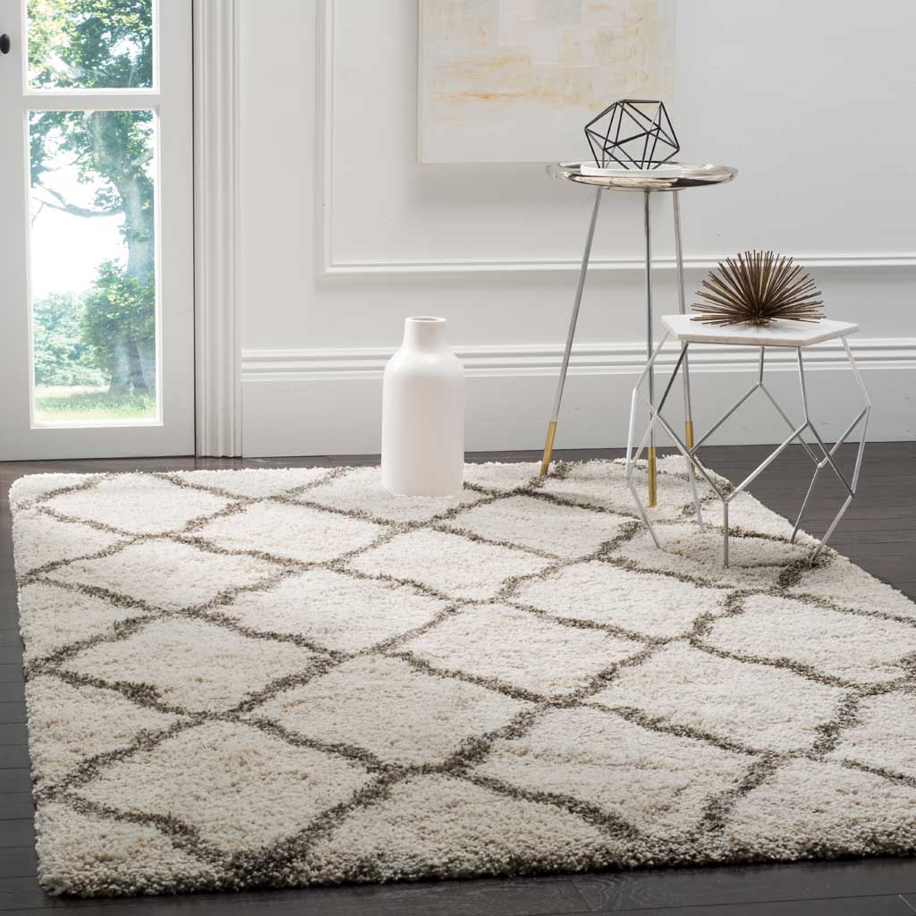 Hudson Shag Quatrefoil Ivory/Gray Area Rug - Image 9