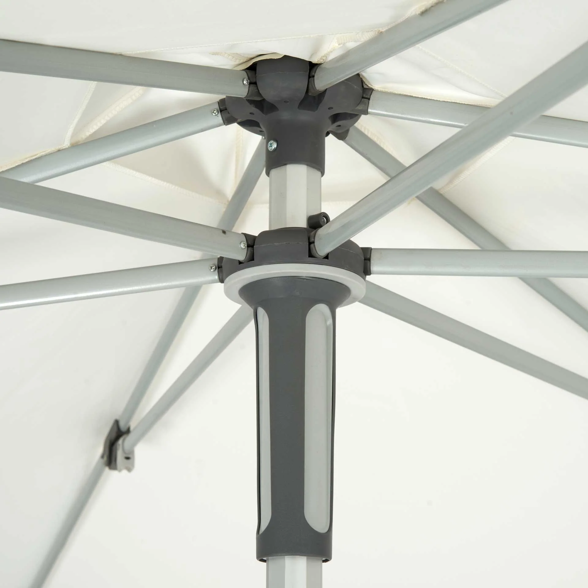Hugh Uv Resistant Easy Glide Market Umbrella Natural - Image 2
