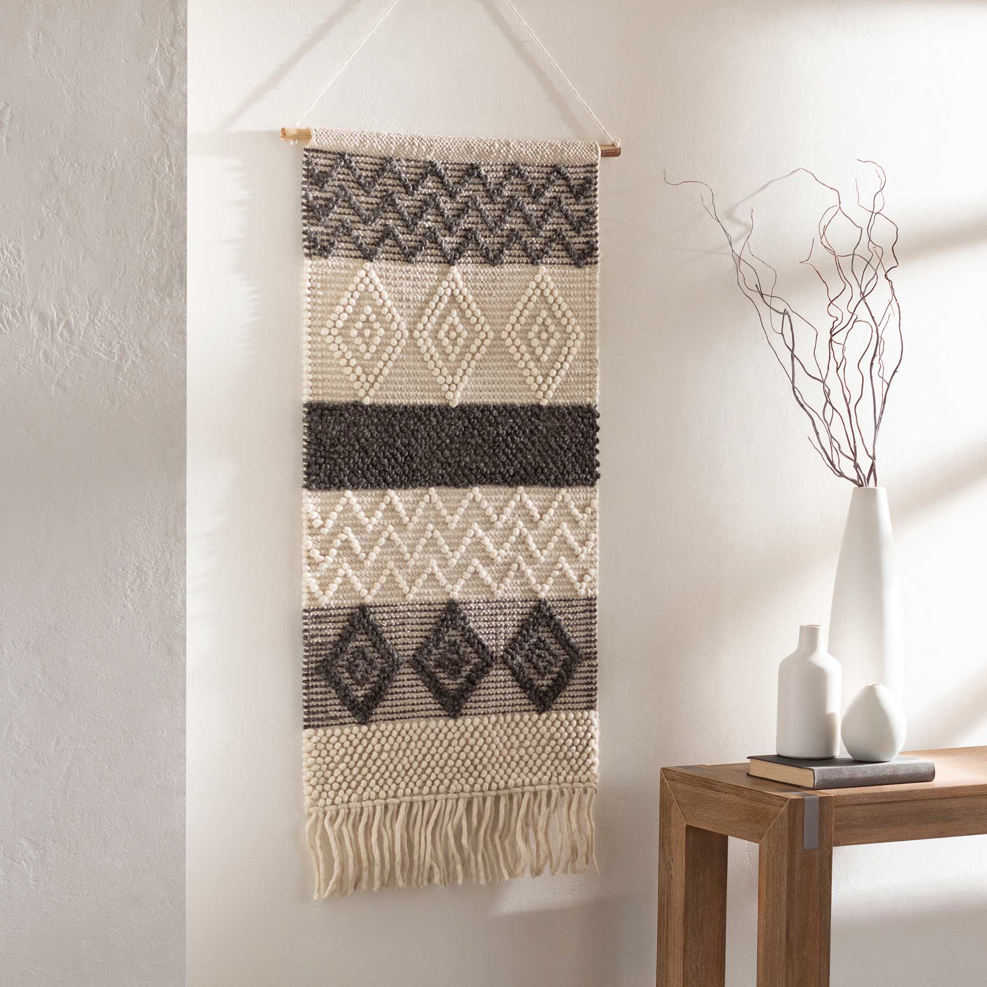 Hugo Wall Hanging White/Charcoal - Image 2