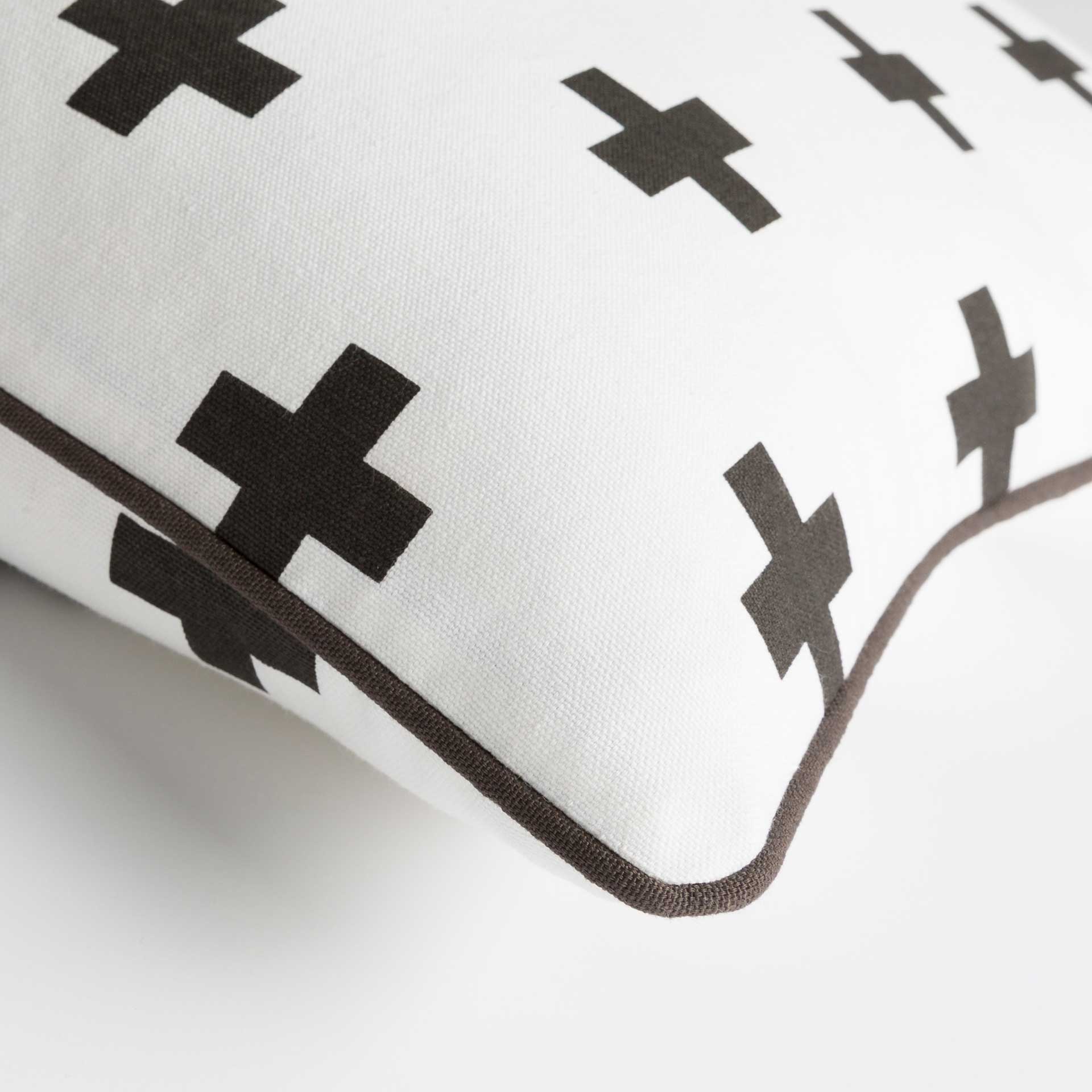 Iliana Pillow Black/White - Image 3