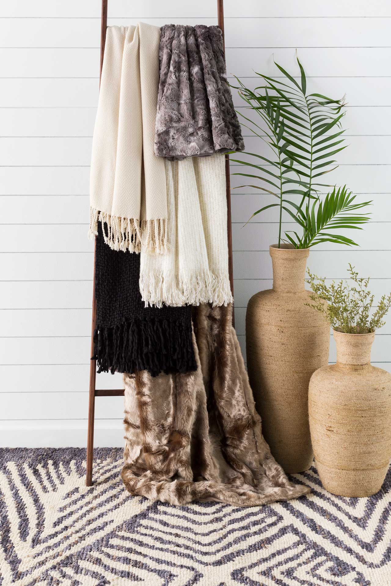 Innu Camel/Taupe Throw - Image 4