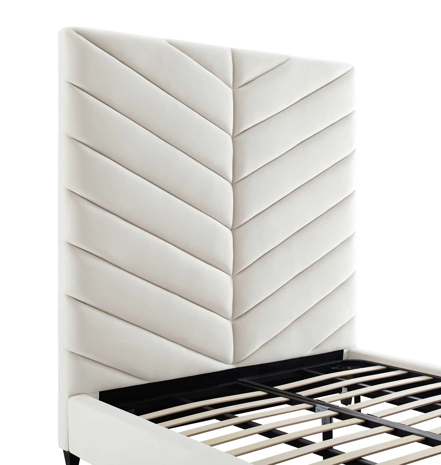 Janell Velvet Bed Cream - Image 9