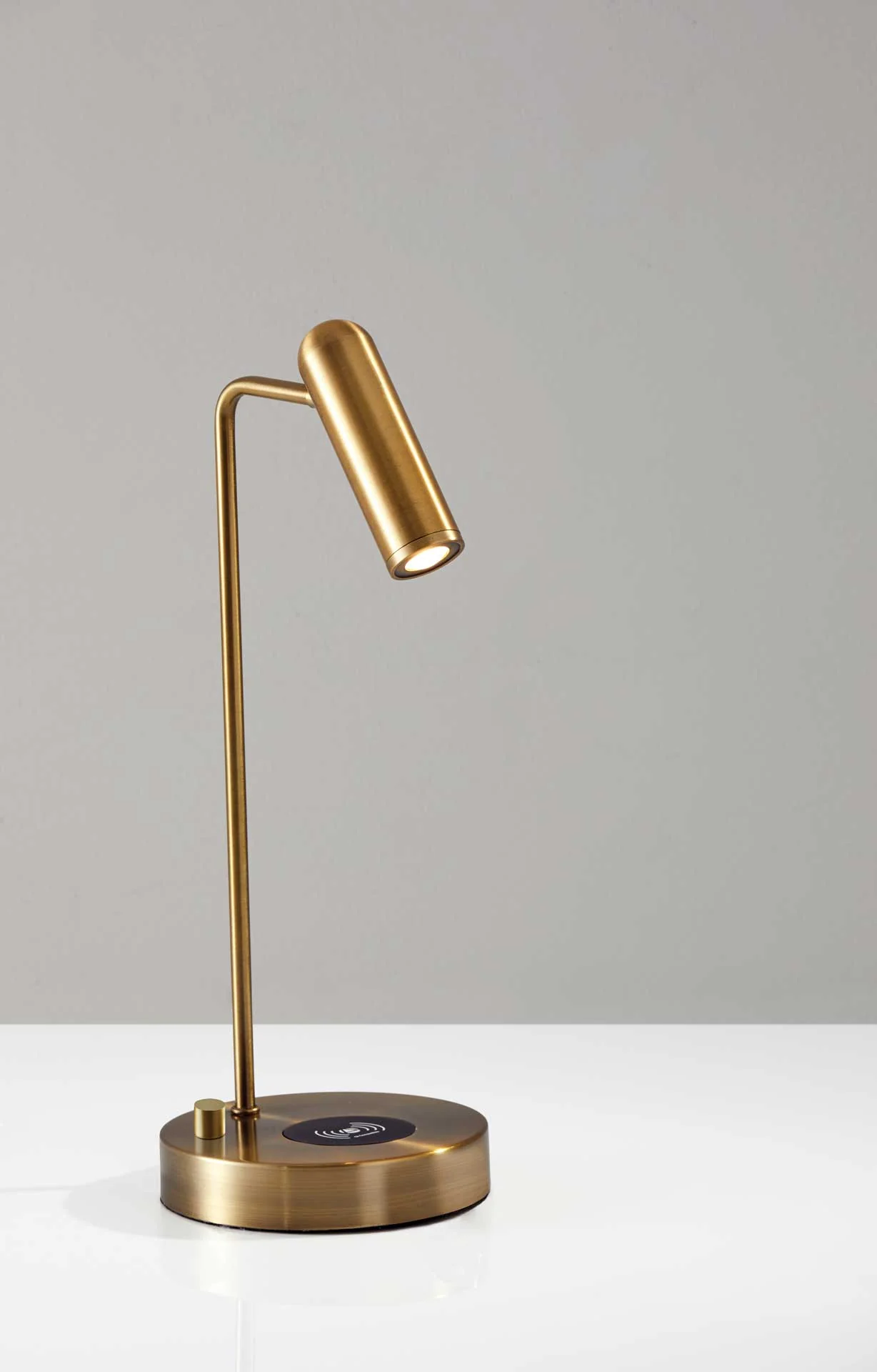 Kane Wireless Charge Desk Lamp Brass - Image 5