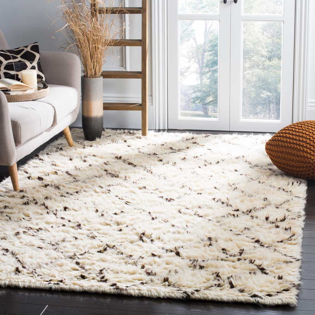 Kenya Diamond Ivory/Dark Brown Area Rug - Image 6
