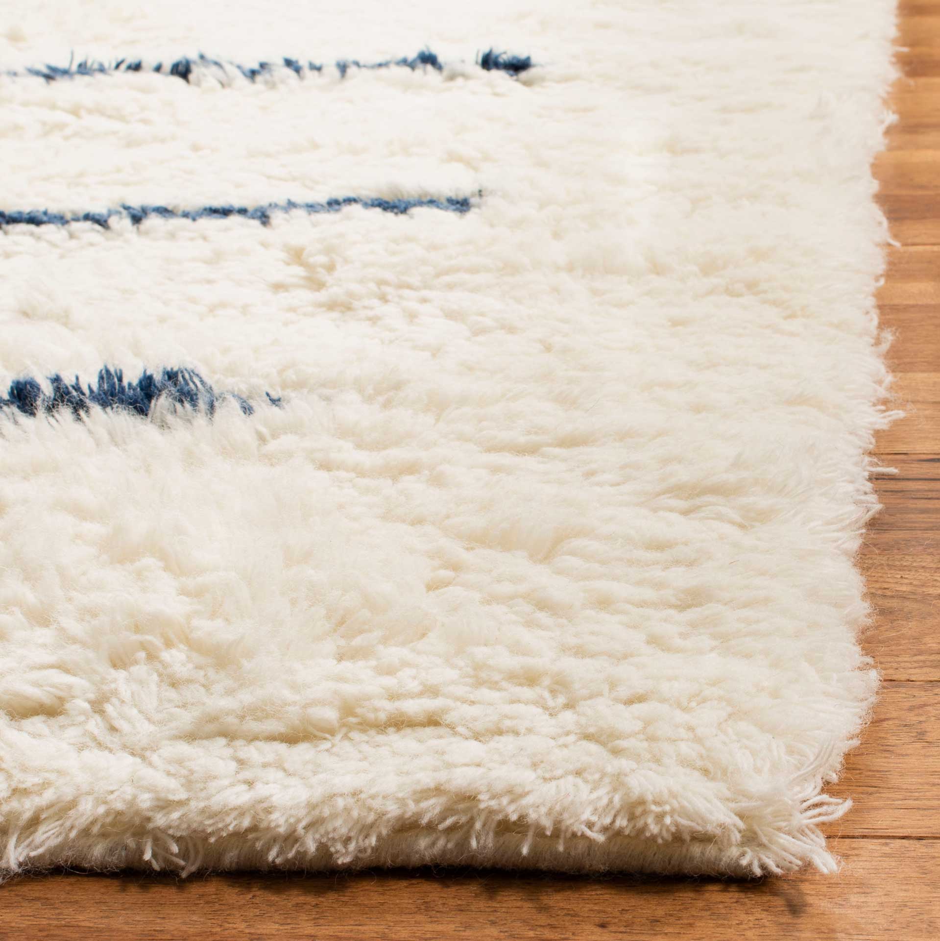 Kenya Stripe Ivory/Navy Area Rug - Image 3