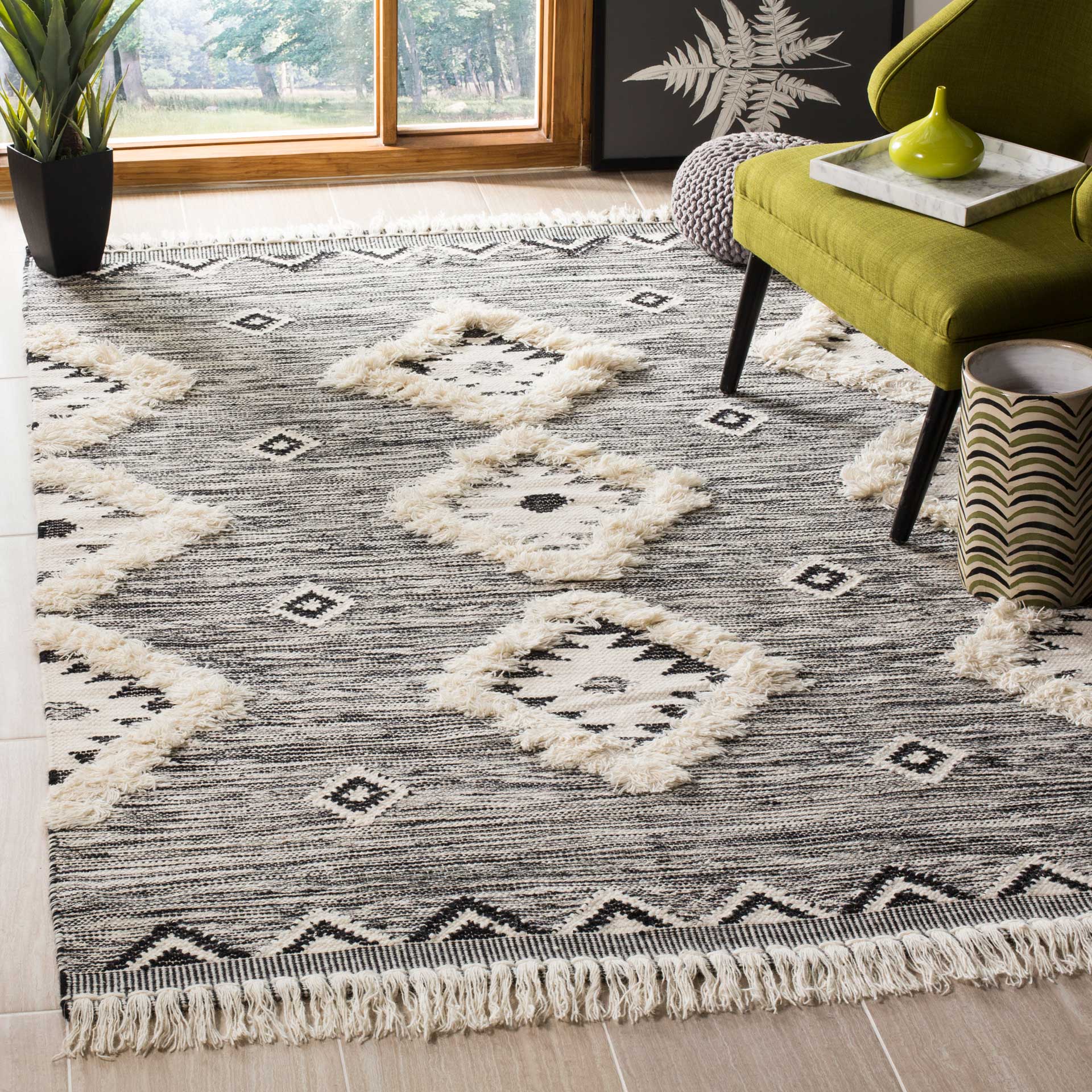 Kenya Tribal Black/Ivory Area Rug - Image 4