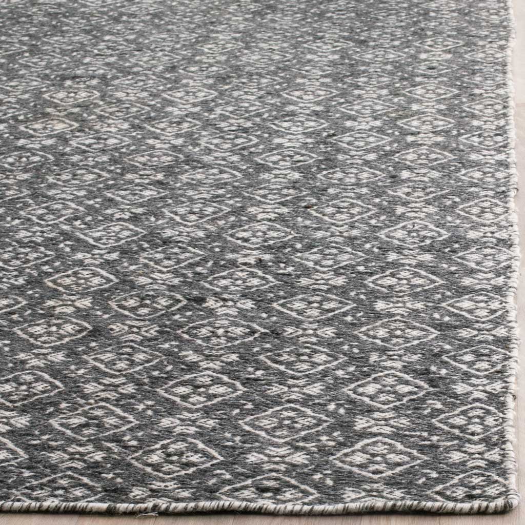 Kilim Emblem Ivory/Charcoal Area Rug - Image 4