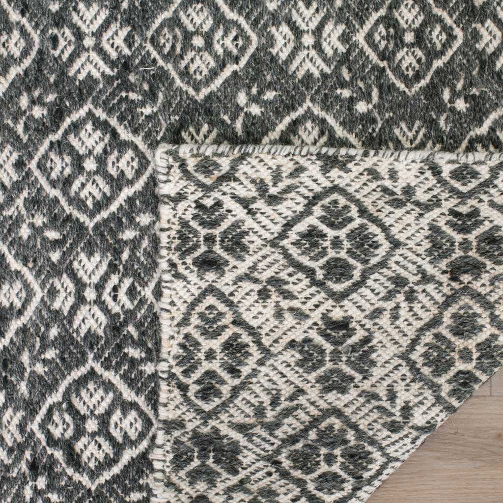 Kilim Emblem Ivory/Charcoal Area Rug - Image 5