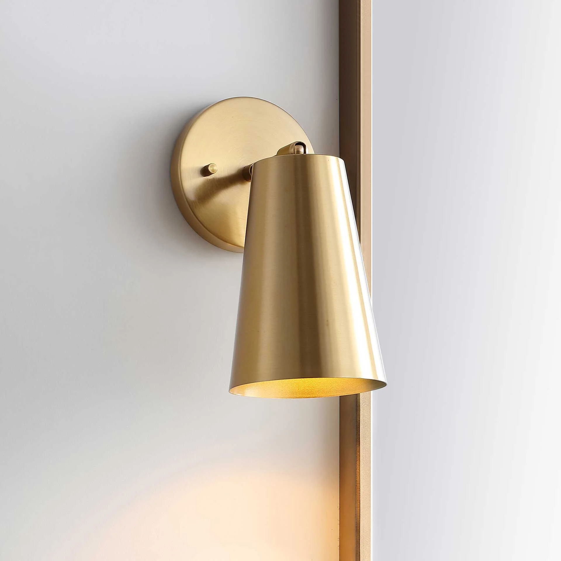 Leda Wall Sconce Brass Gold - Image 4