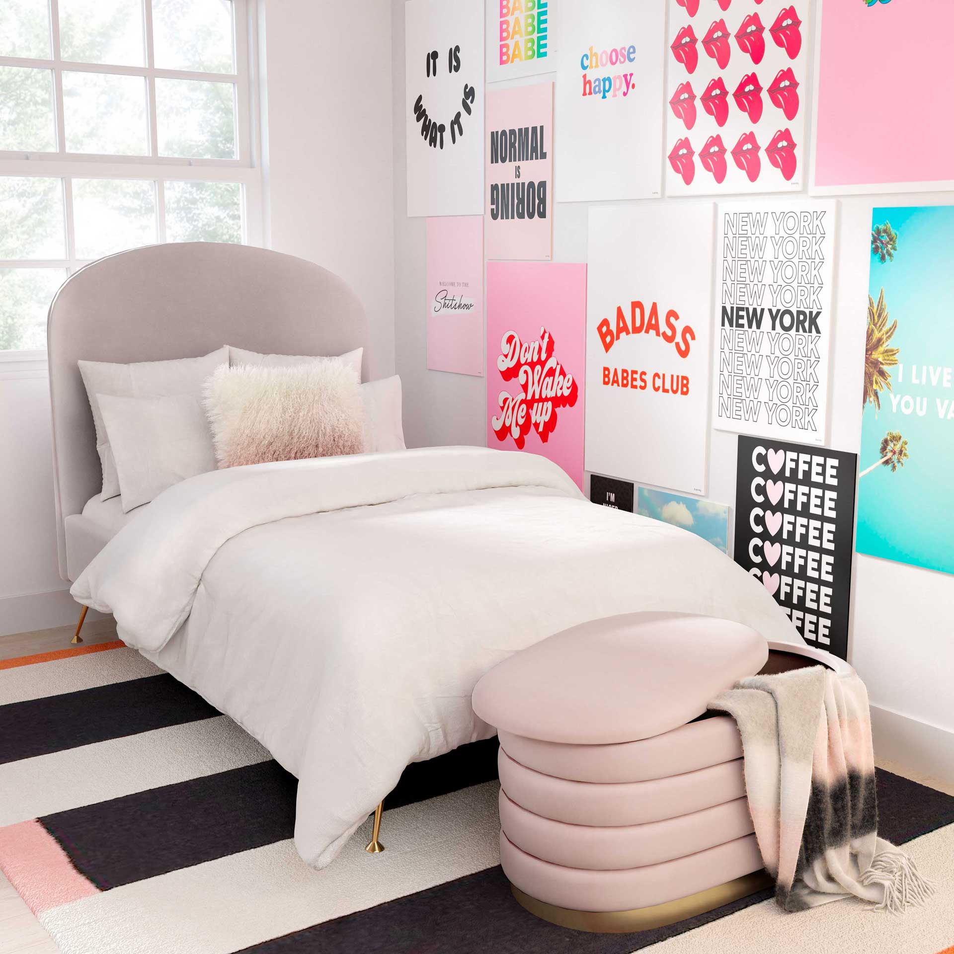 Lilah Velvet Storage Bench Blush - Image 10