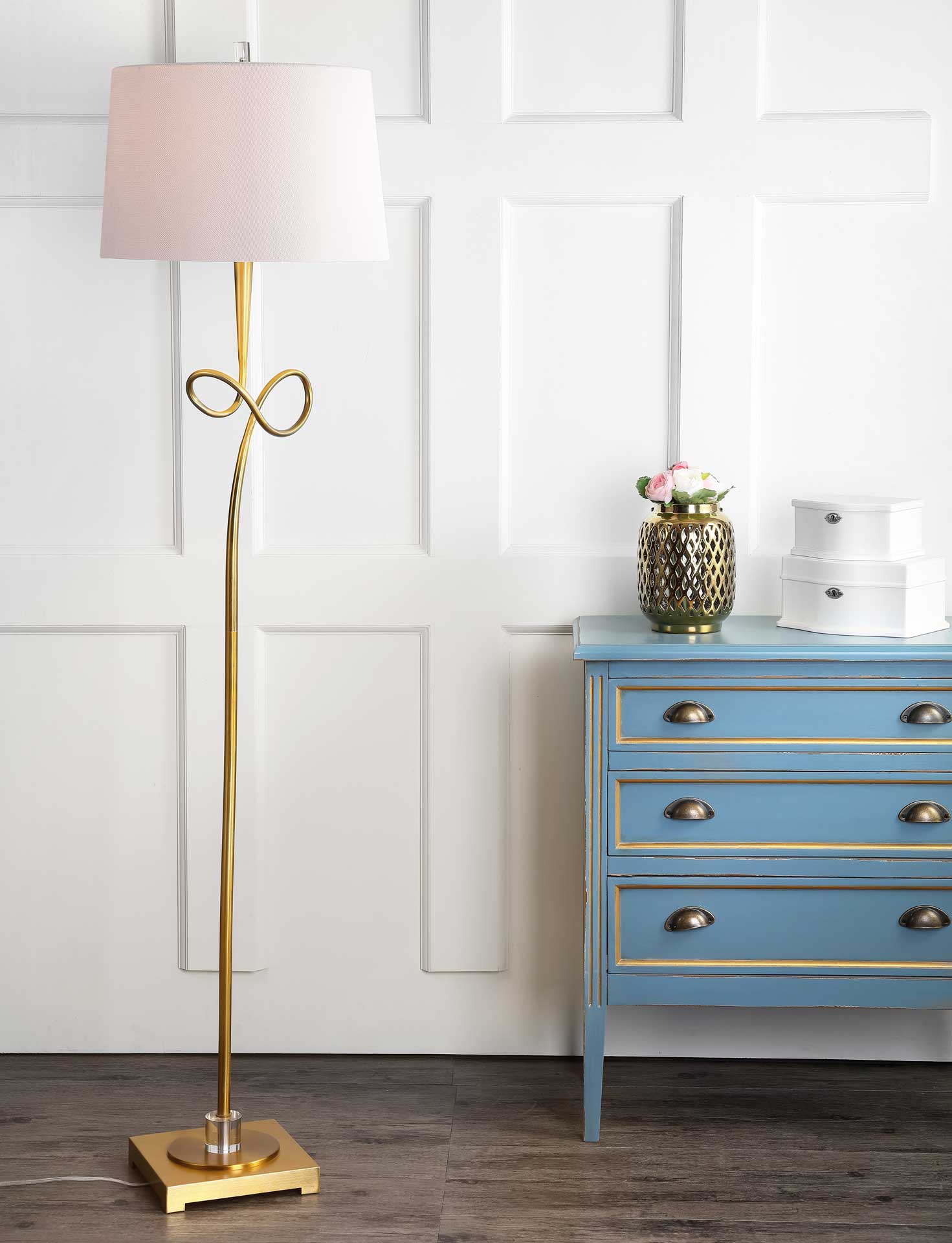 Linda Floor Lamp Gold - Image 4
