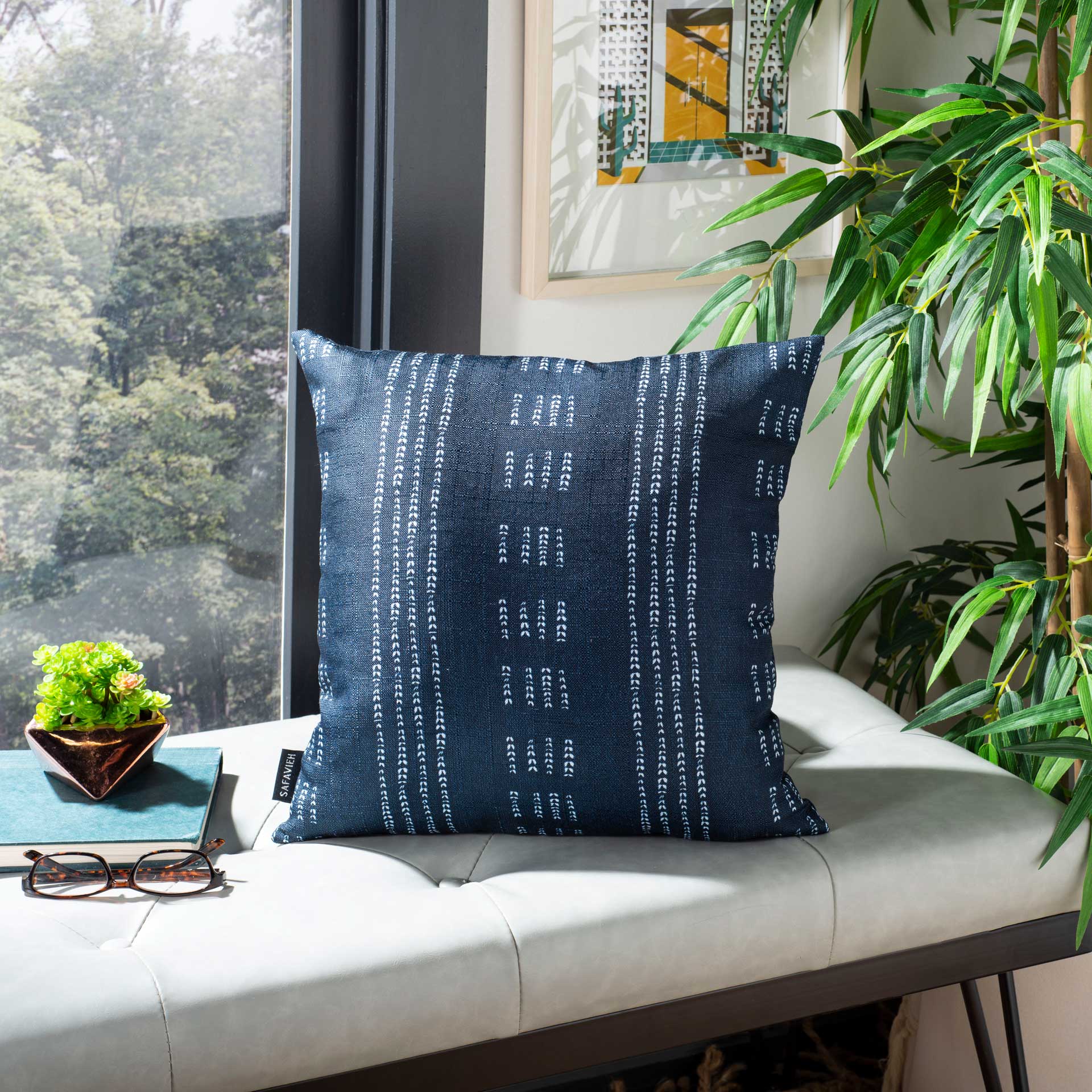 Mabel Pillow Deep Blue/White - Image 4