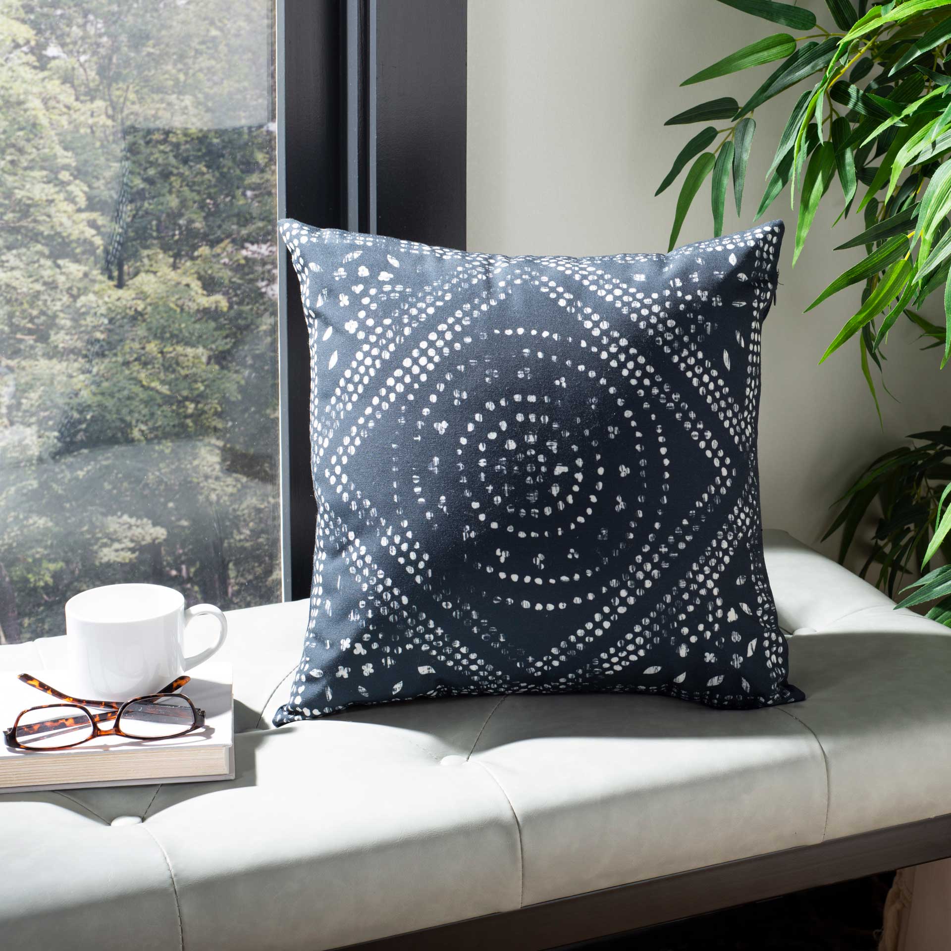 Magna Pillow Deep Blue/White - Image 4
