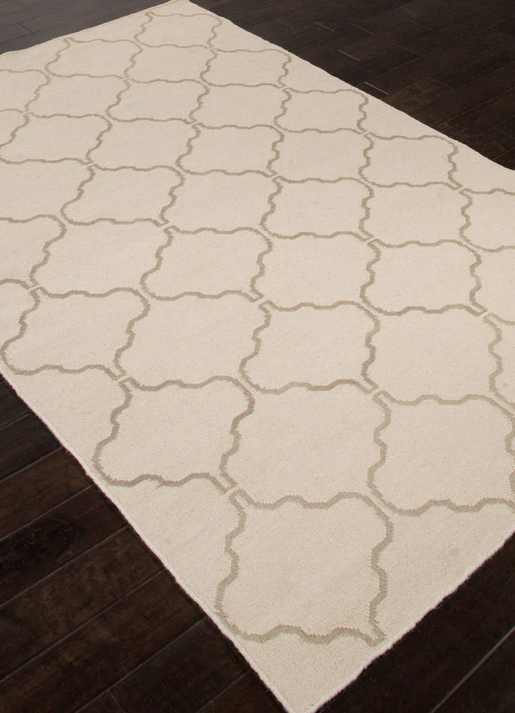 Maroc Delphine Antique White/Silver Gray Area Rug - Image 2