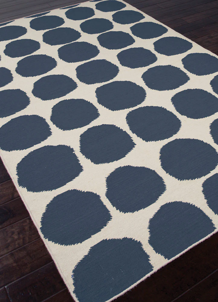 Maroc Ghita White/Dark Denim Area Rug - Image 2