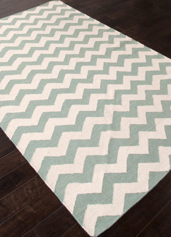Maroc Lola Silver Sea Moss/White Area Rug - Image 2