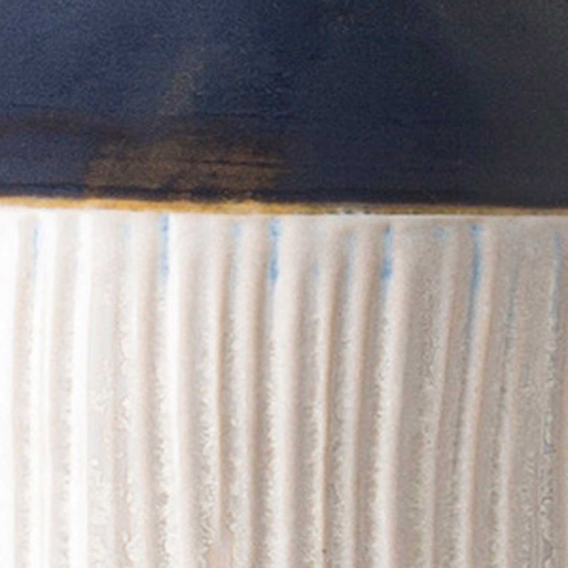 Masha Vase Navy/Cream - Image 5