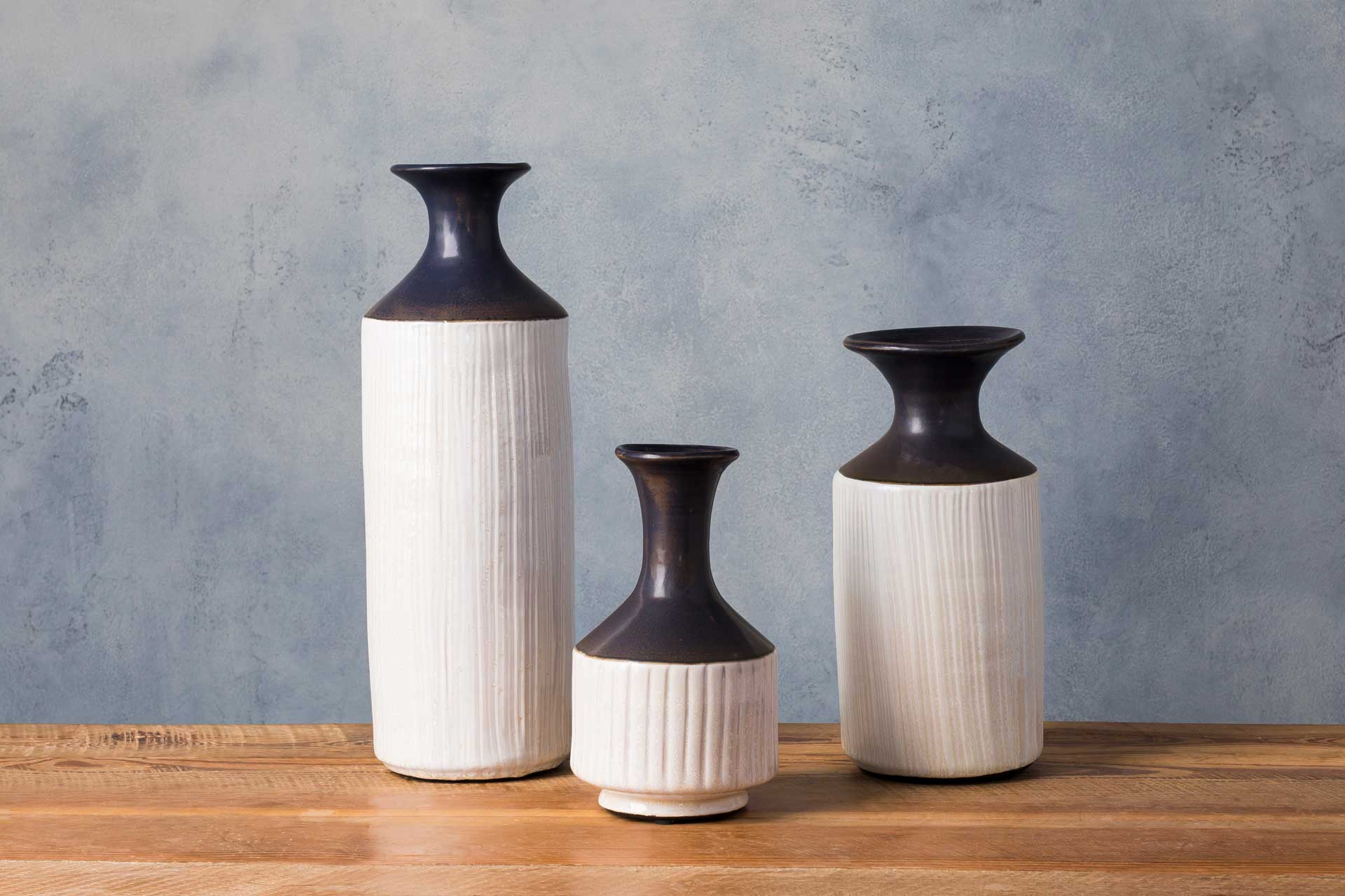 Masha Vase Navy/Cream - Image 7