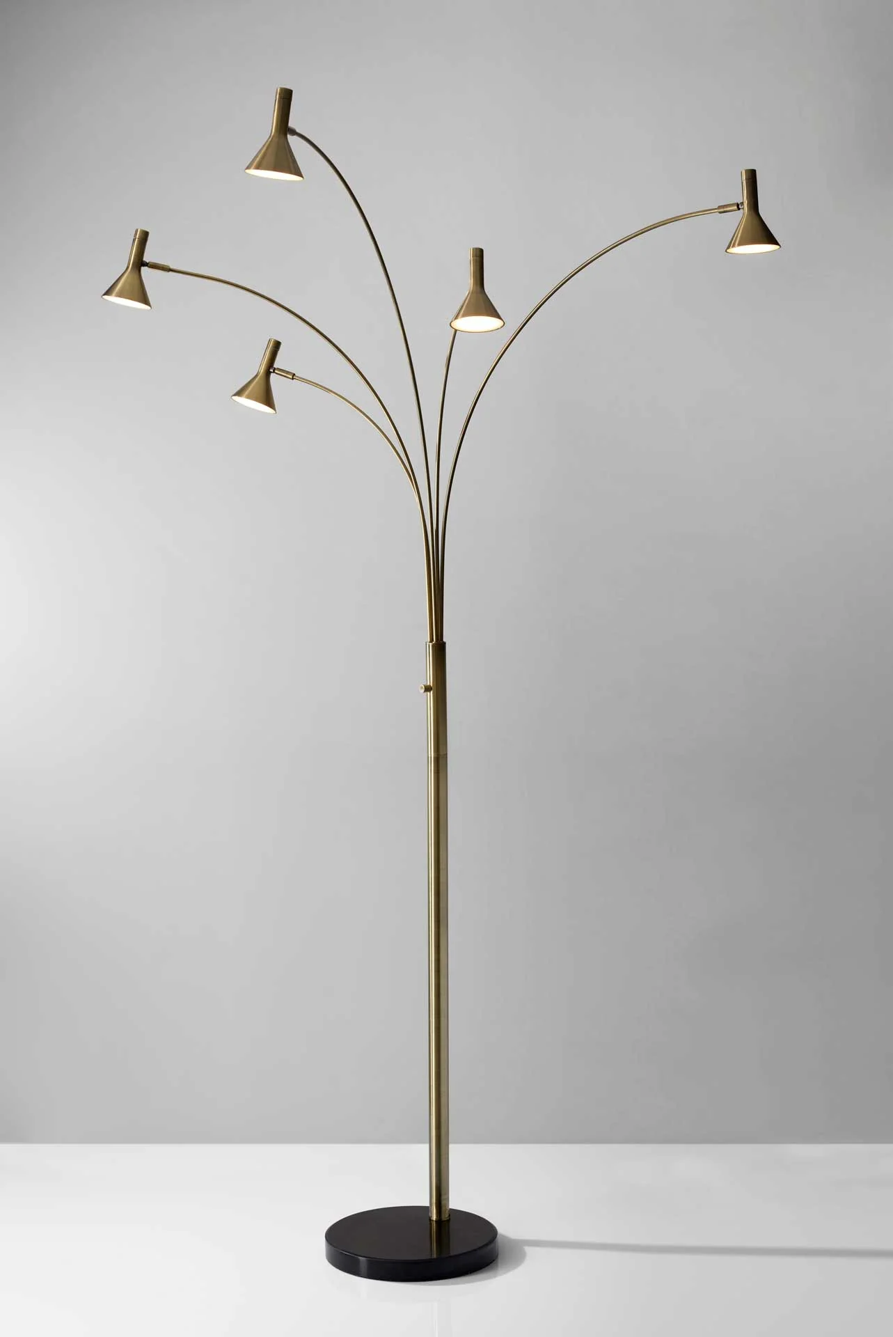 Massy LED Arc Lamp Brass - Image 2