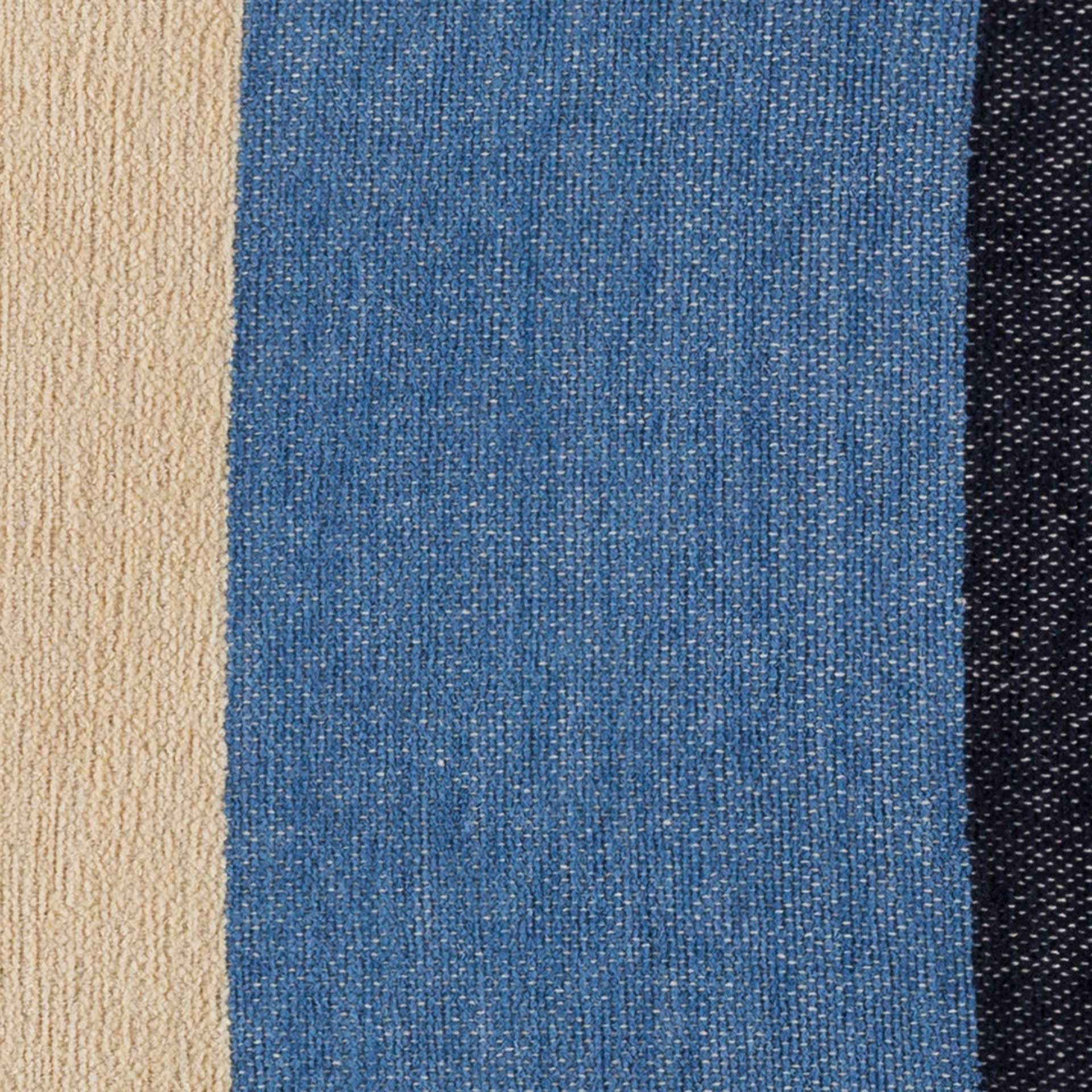 Meera Throw Bright Blue/Navy/Beige - Image 4