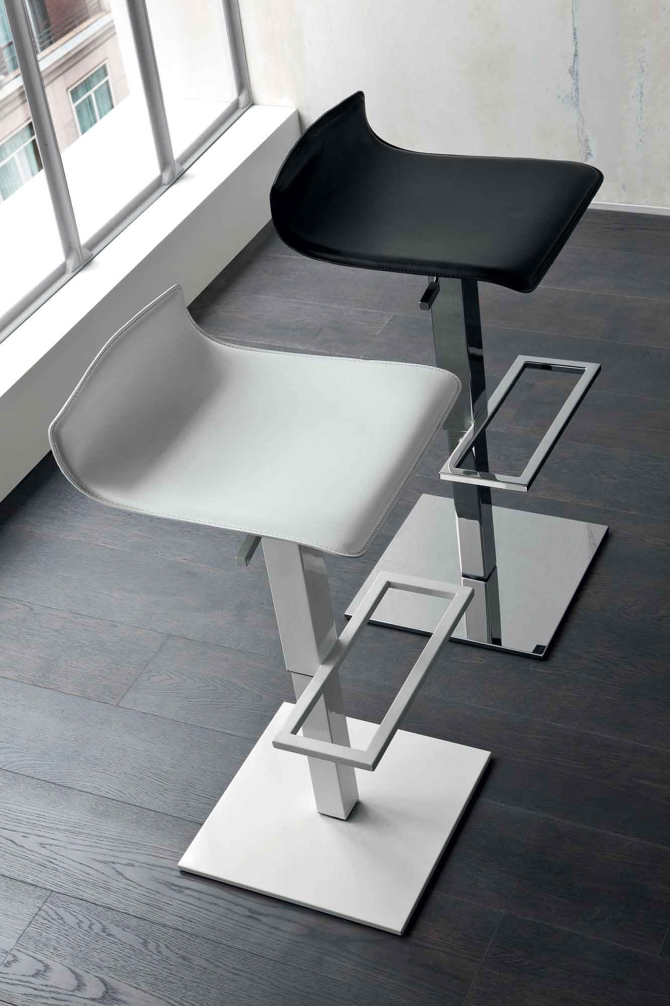 Messina Bar Stool Reclaimed Black/Chrome - Image 2