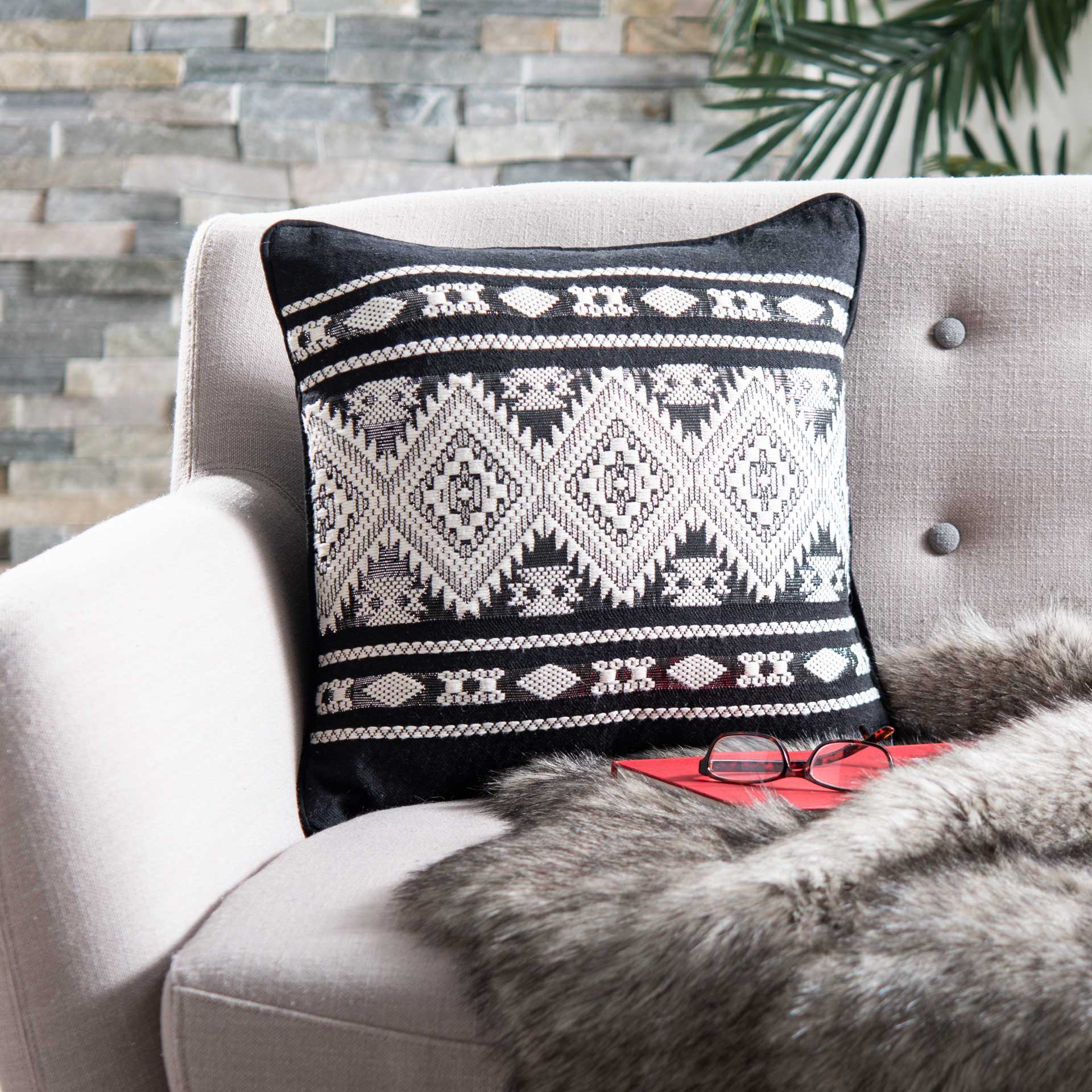 Midnight Pillow Black/Ivory - Image 3