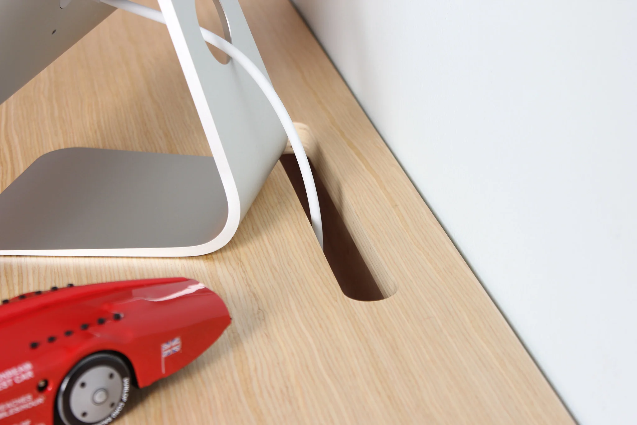 Minimal Wall Desk Rift Oak - Image 6