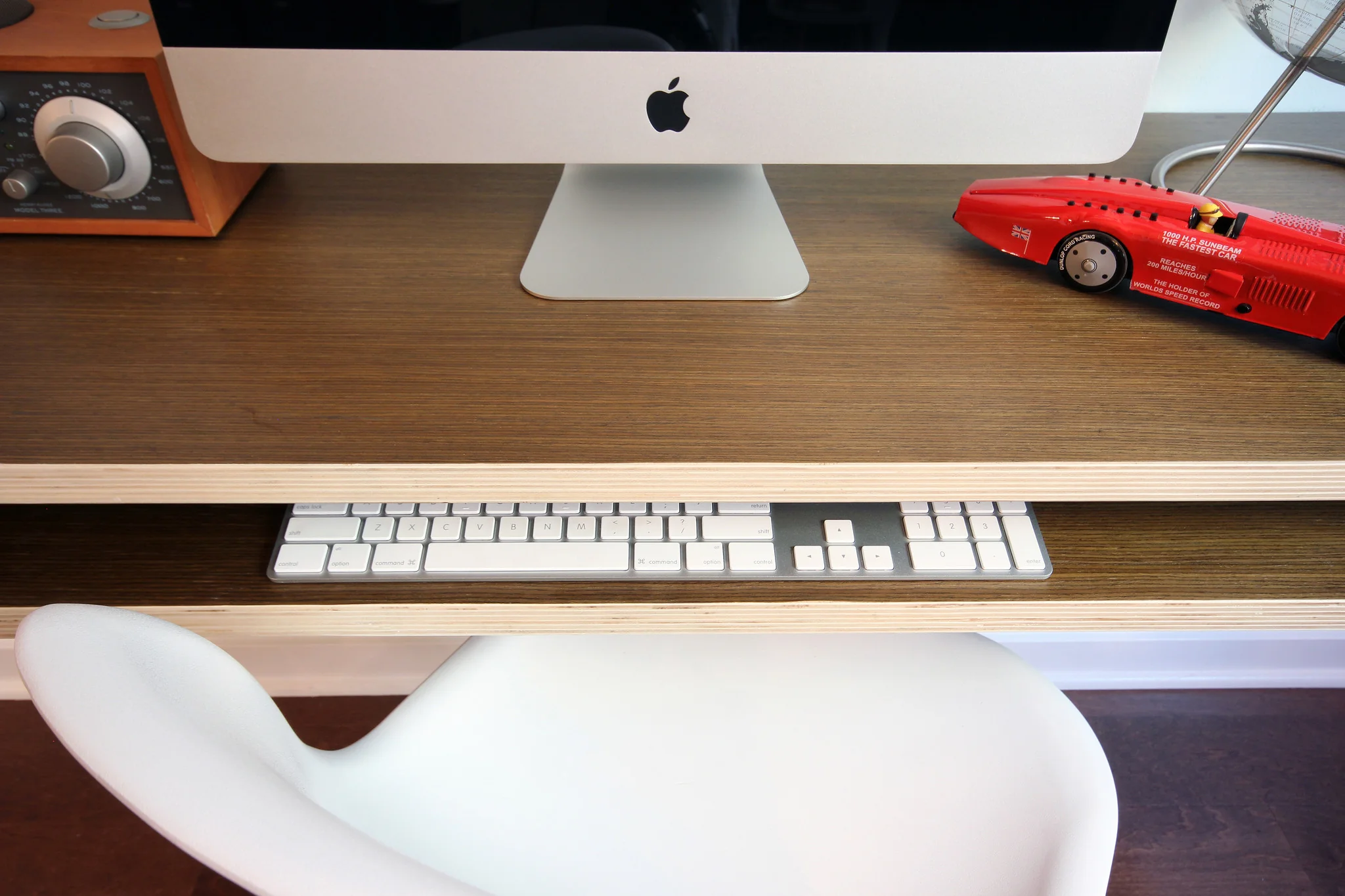 Minimal Wall Desk Walnut - Image 5
