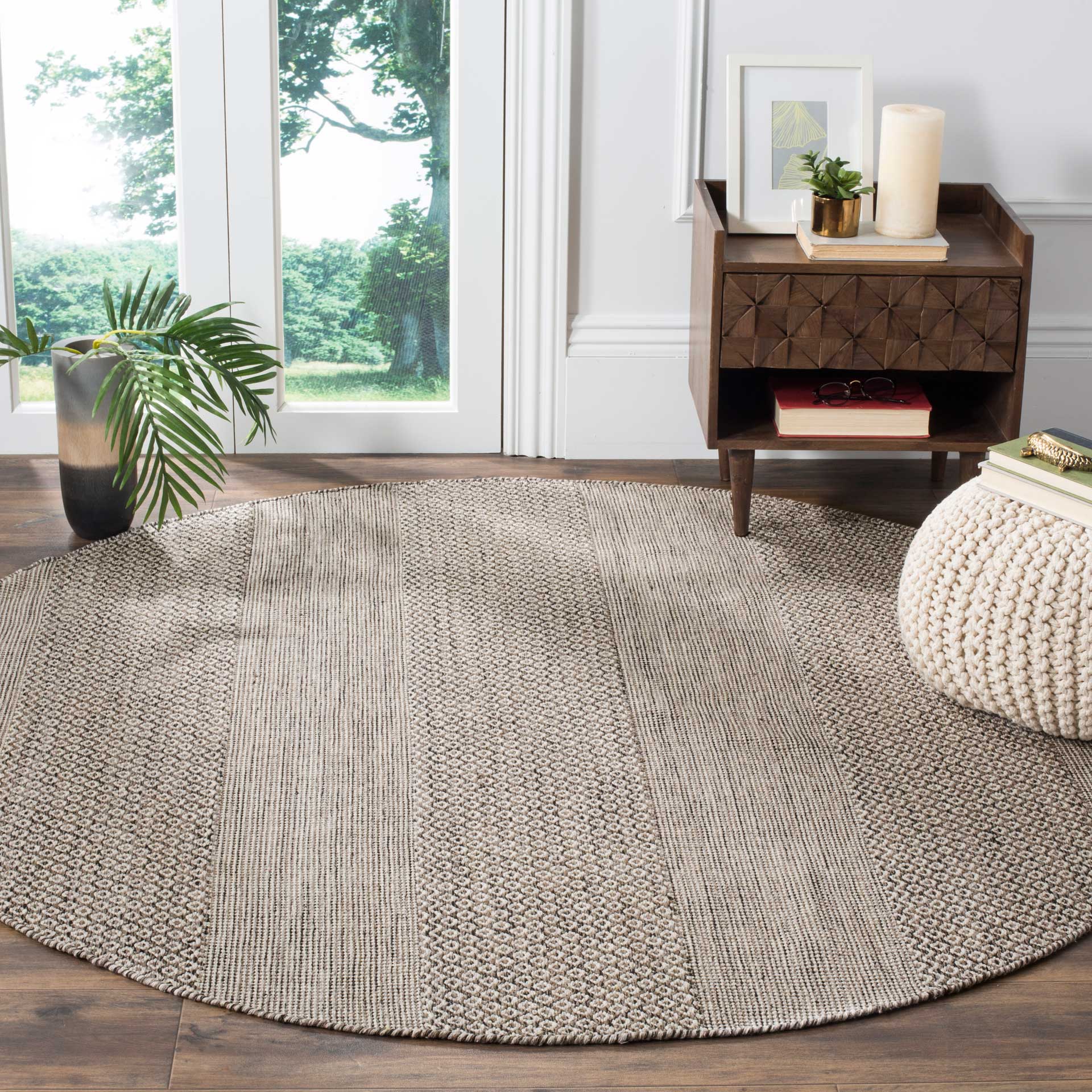 Montauk Alternating Ivory/Anthracite Round Rug - Image 3