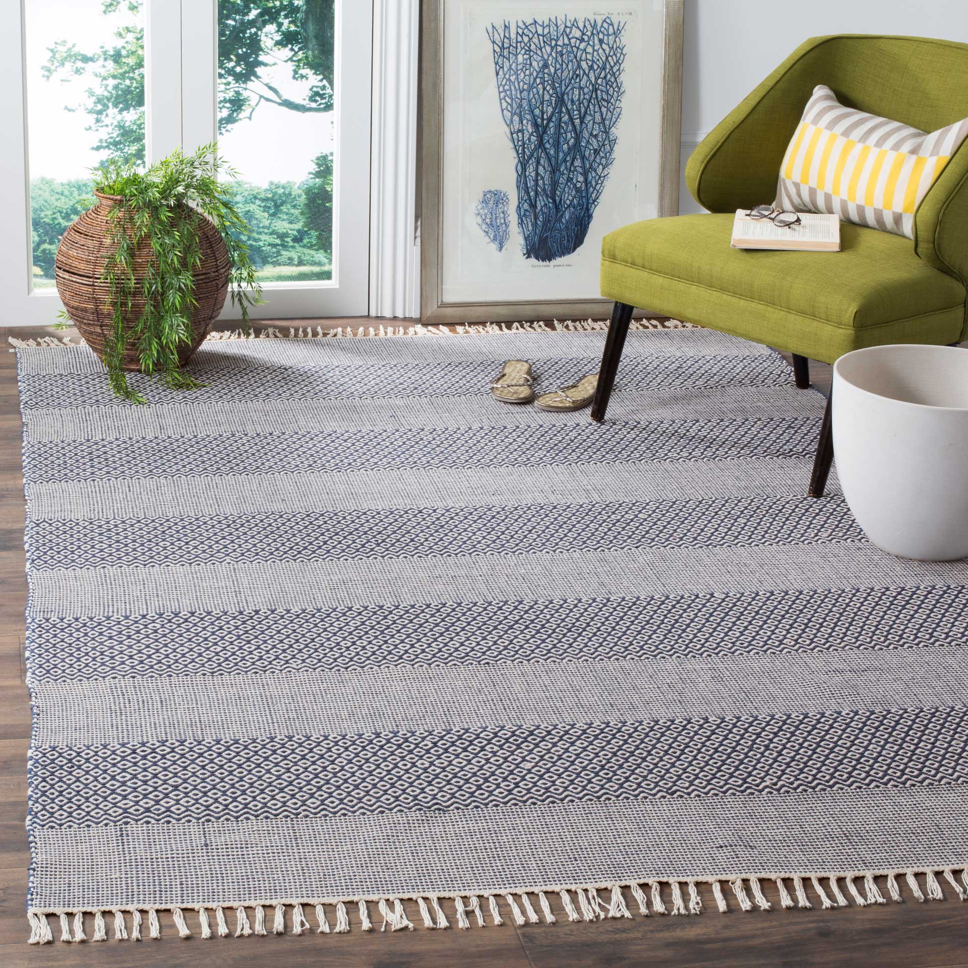 Montauk Alternating Ivory/Navy Area Rug - Image 8