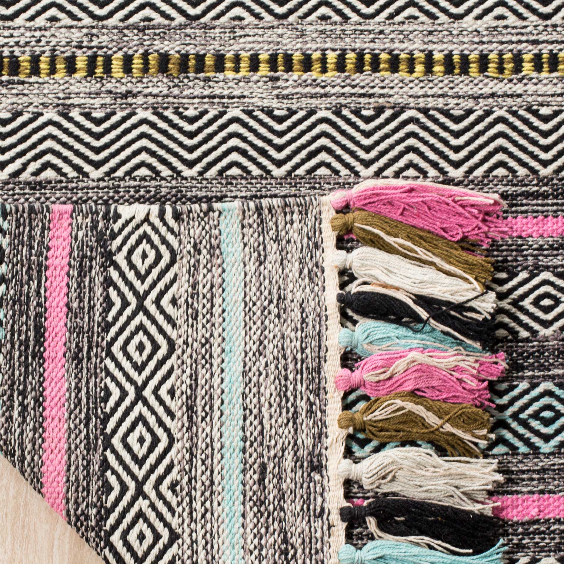 Montauk Black/Multi Area Rug - Image 6