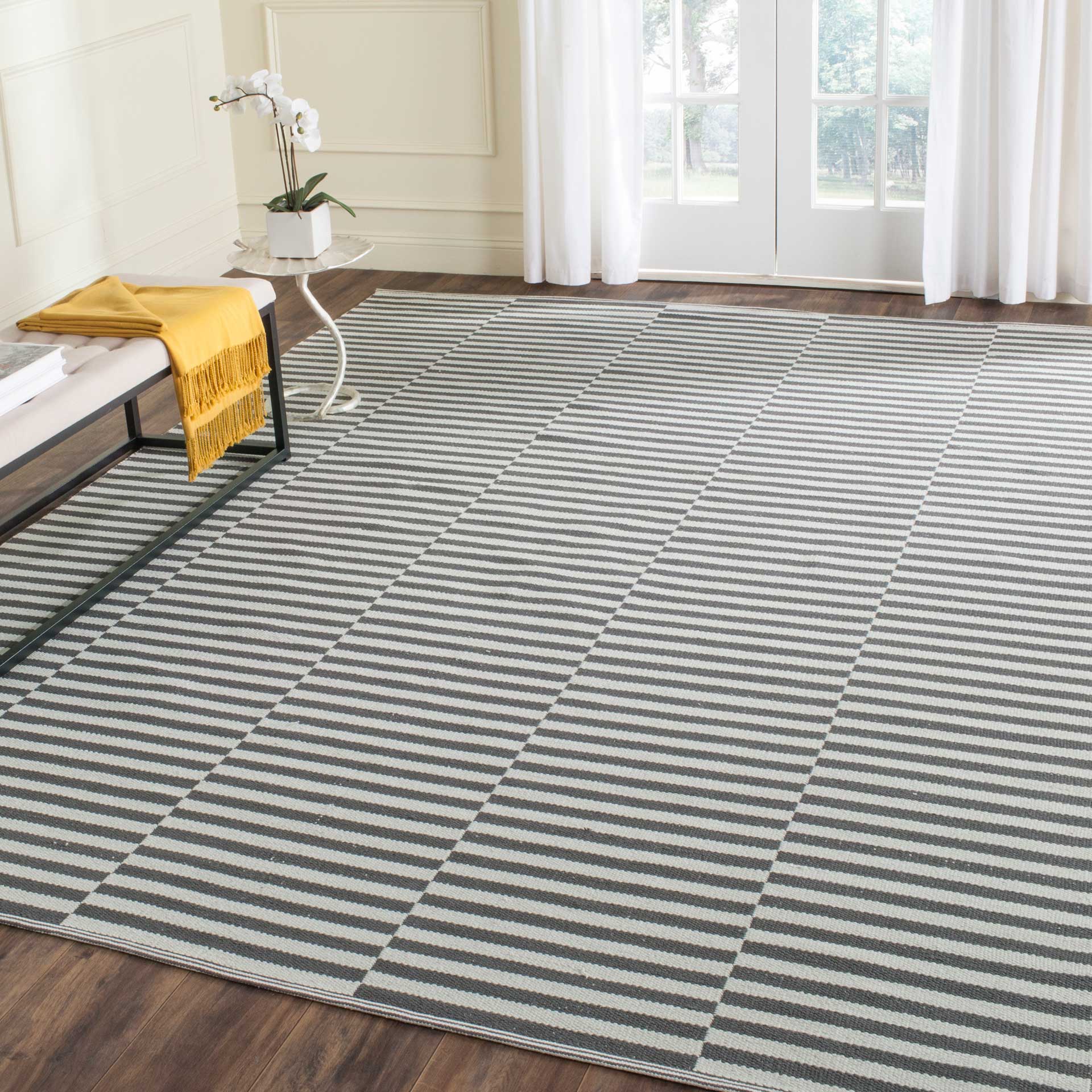 Montauk Checker Ivory/Gray Area Rug - Image 6
