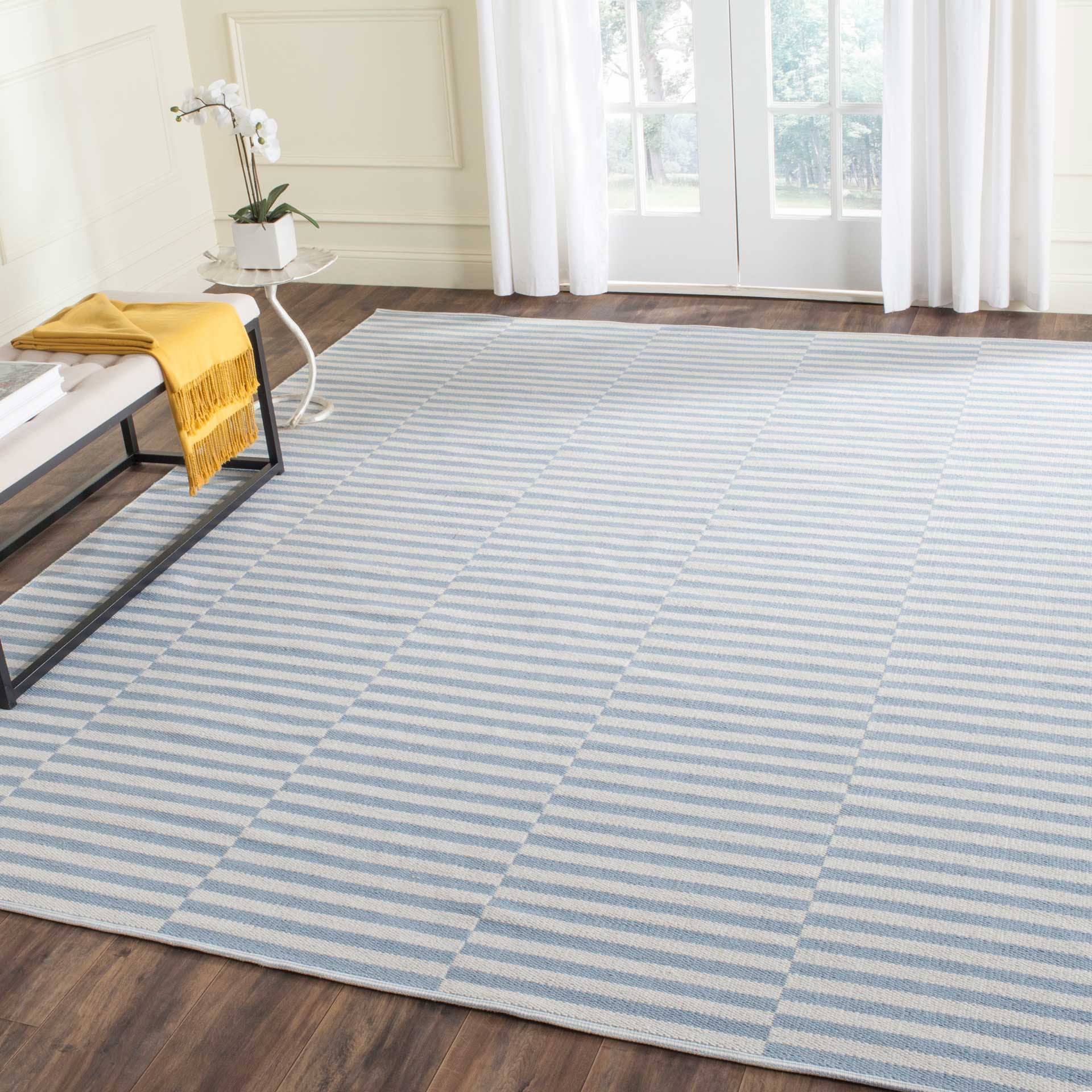 Montauk Checker Ivory/Light Blue Area Rug - Image 5