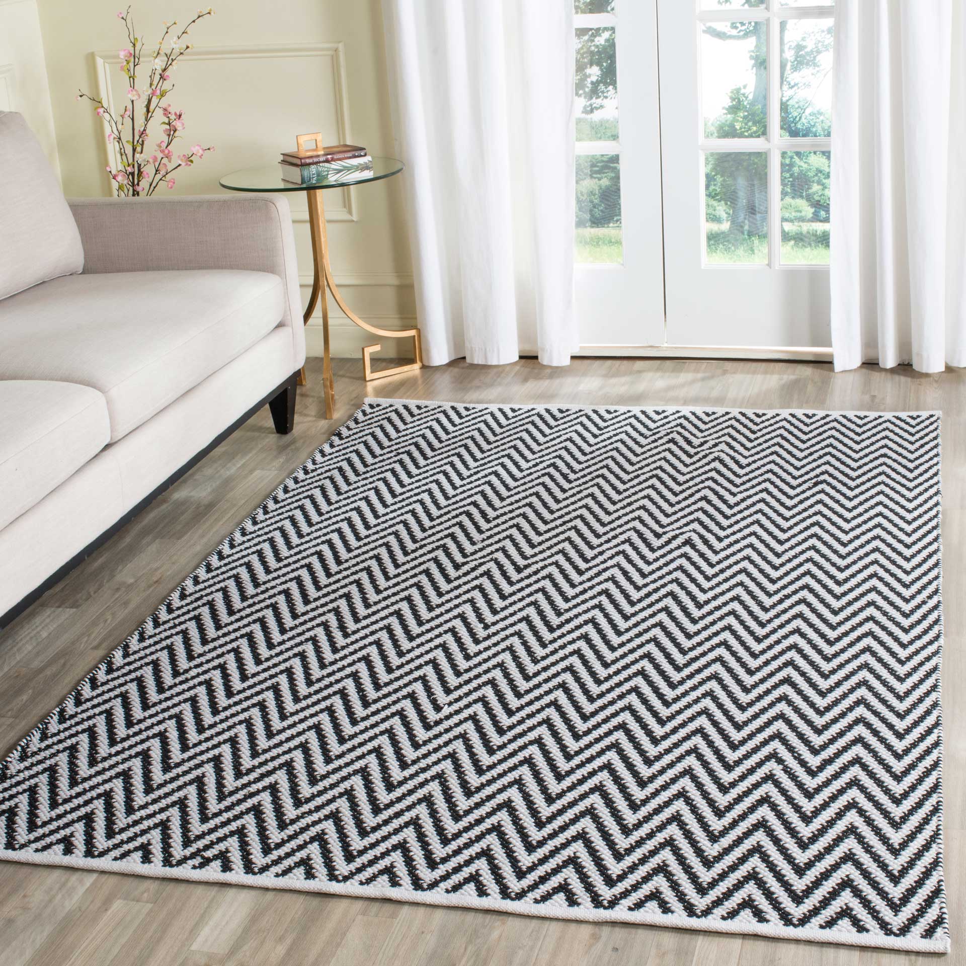 Montauk Chevron Black/Ivory Area Rug - Image 6
