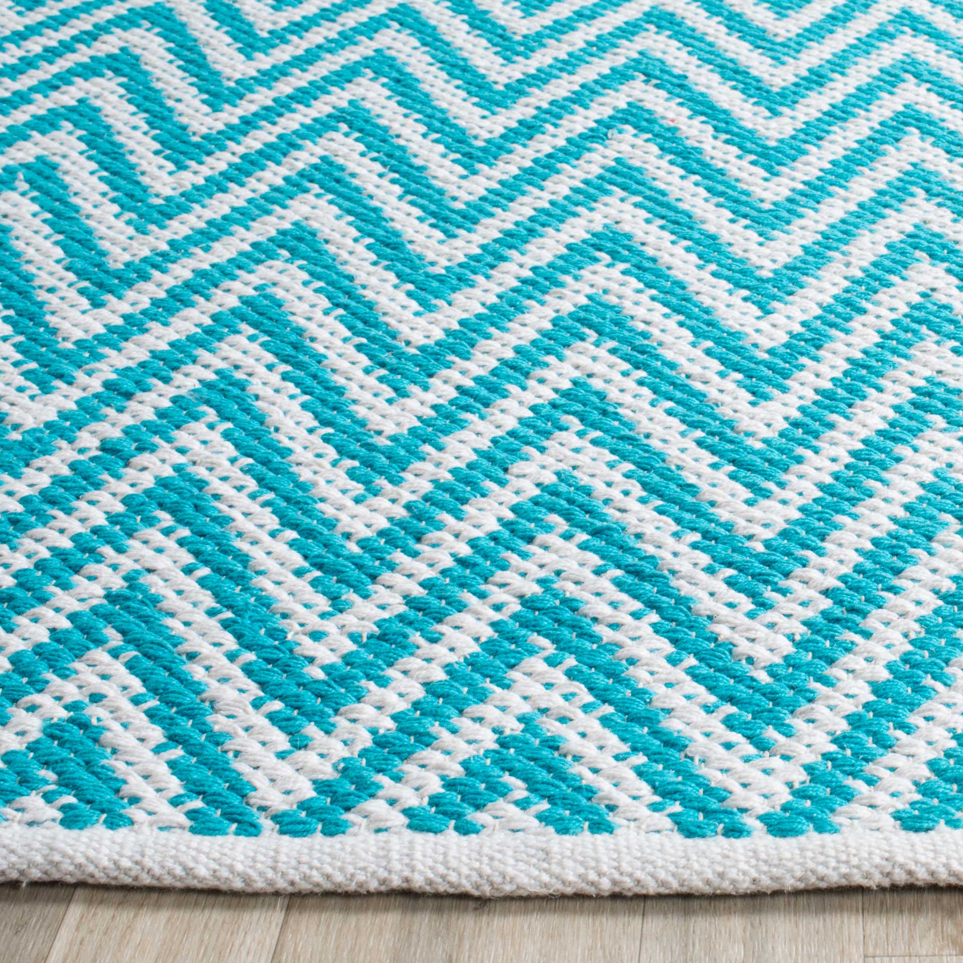 Montauk Chevron Turquoise/Ivory Area Rug - Image 4