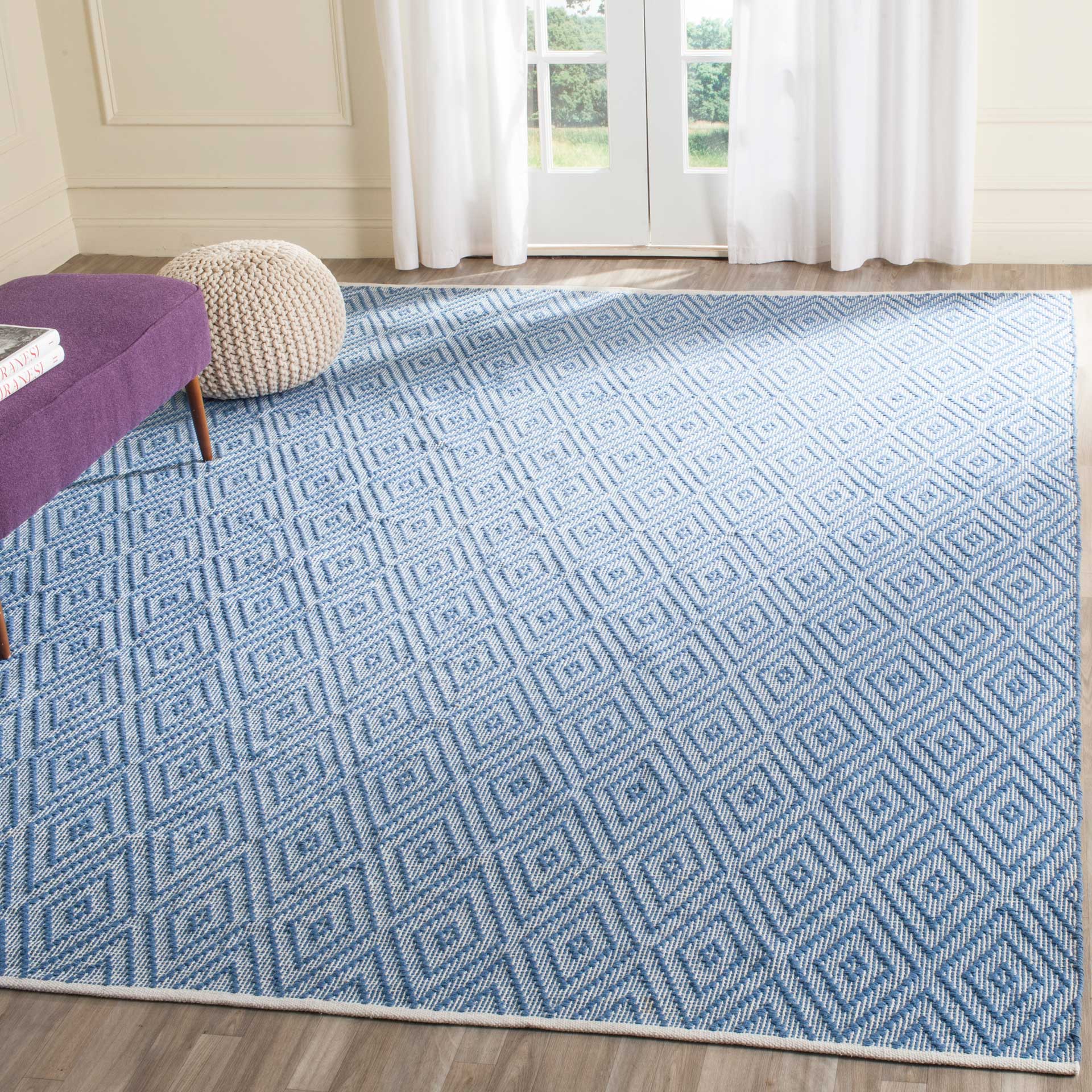 Montauk Diamond Blue/Ivory Area Rug - Image 6